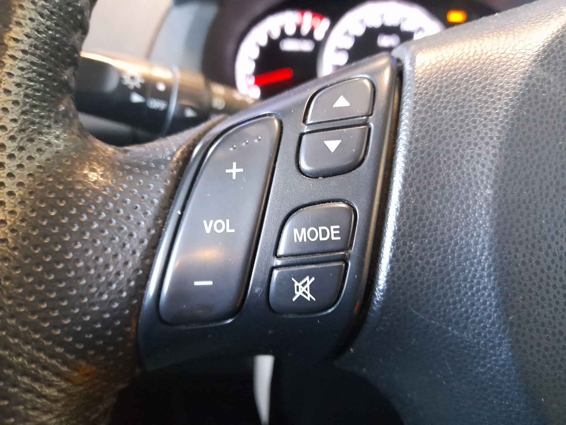 Mazda 5 2.0 Katano 7 Persoons Automaat! | Clima | Cruise | Trekhaak | Navigatie | LM Velgen | RIJKLAARPRIJS INCL 12 MAANDEN GARANTIE EN BEURT - 17/21