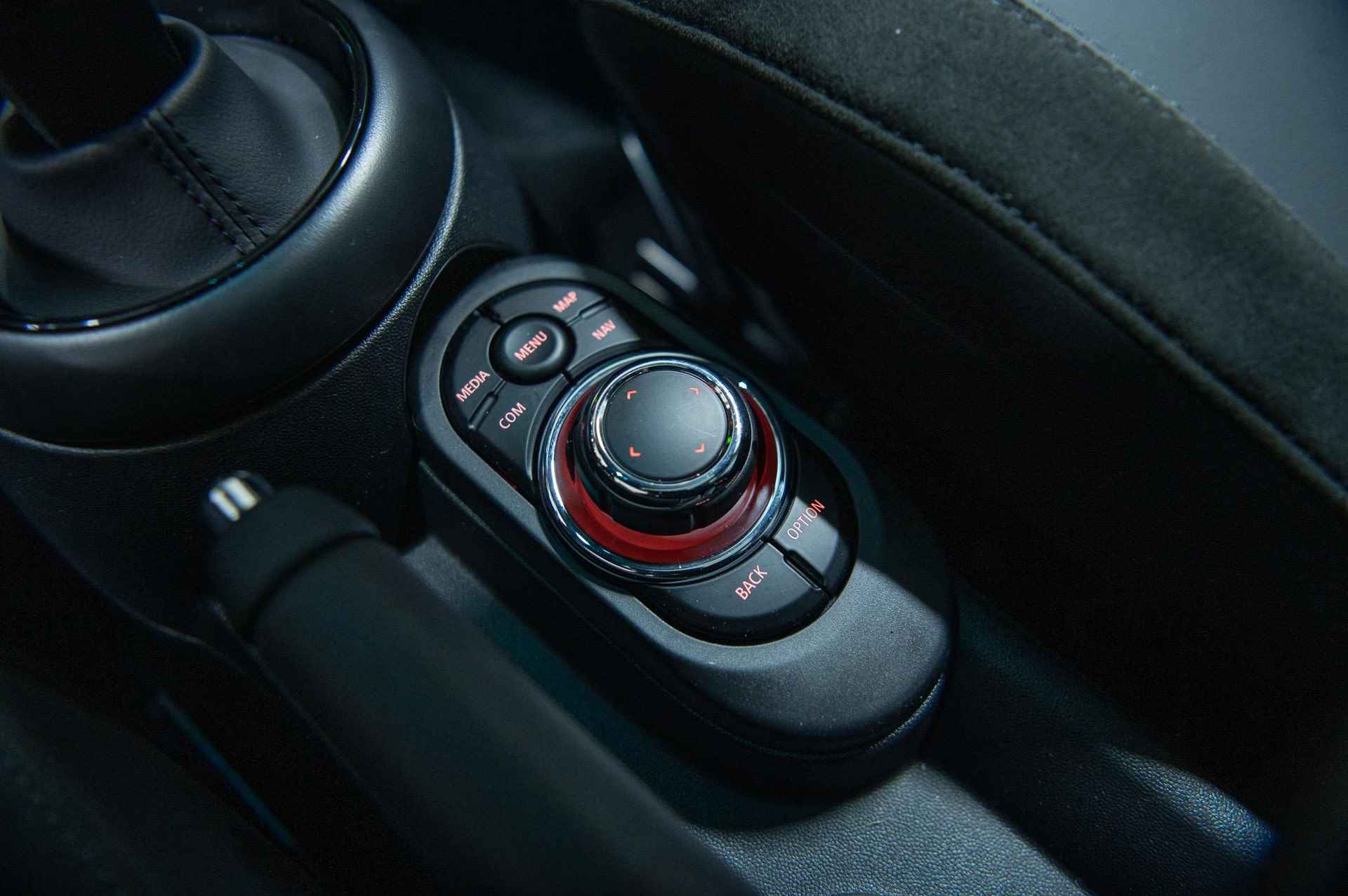 MINI 5-deurs Cooper S Rockingham GT Edition | Premium Plus Pakket - 20/22