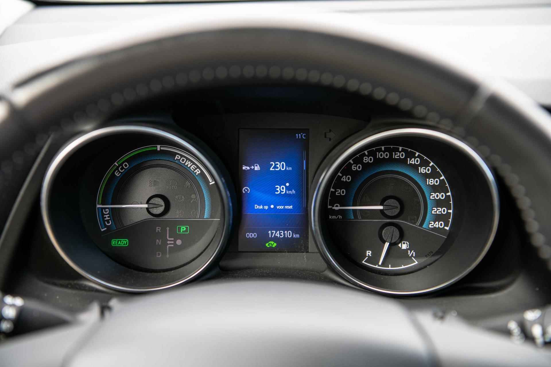 Toyota Auris 1.8 99pk Hybrid Dynamic | Airco/Clima | Cruise Control | Camera | LM Velgen | haak voor fietsen of max 345kg trekg. - 16/42