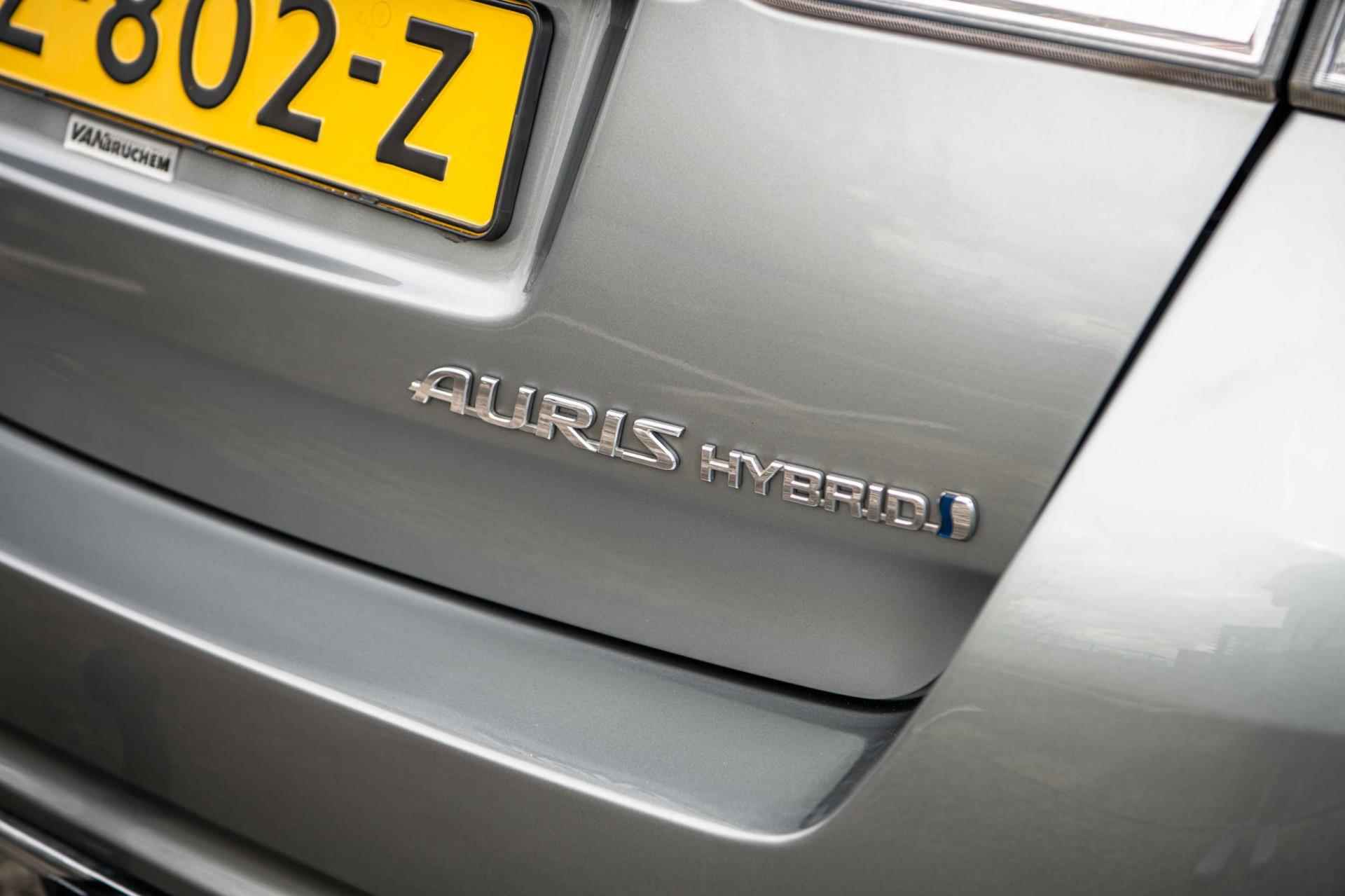 Toyota Auris 1.8 99pk Hybrid Dynamic | Airco/Clima | Cruise Control | Camera | LM Velgen | haak voor fietsen of max 345kg trekg. - 38/42