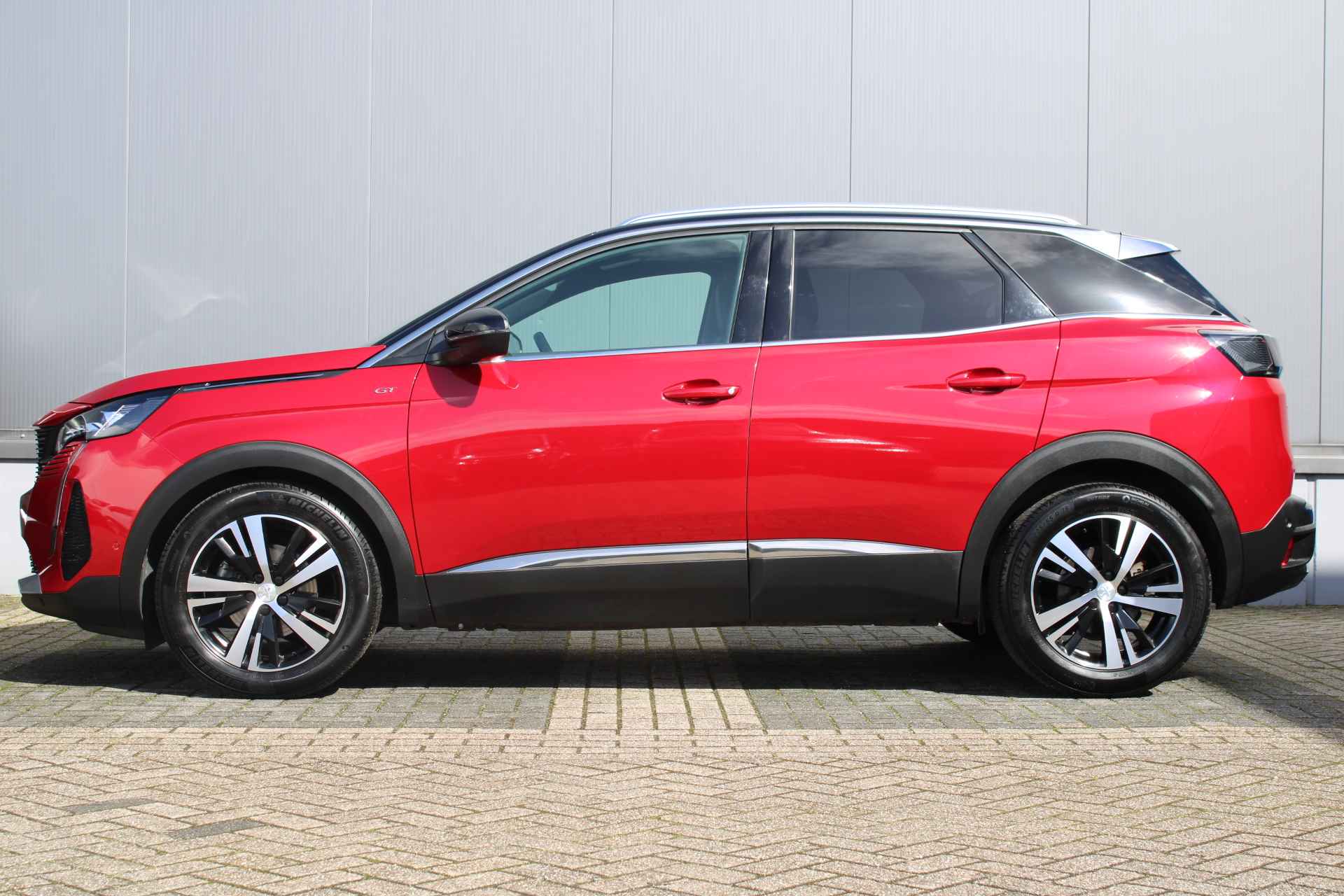 Peugeot 3008 1.2 130pk GT Automaat | ADAPTIVE CRUISE | NAVI | CAMERA | CLIMA | ALCANTARA | KEYLESS | FULL-LED | STOELVERW. | TREKHAAK | - 3/47