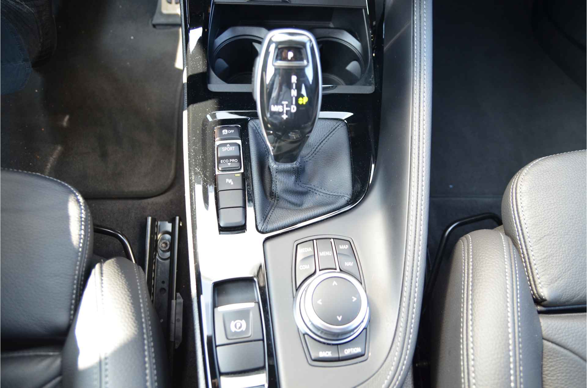BMW X2 sDrive18i M Sport Automaat / Achteruitrijcamera / Sportstoelen / M Sportonderstel / LED / M Sport steering / Head-Up / Park Assistant / Navigatie Plus - 5/22
