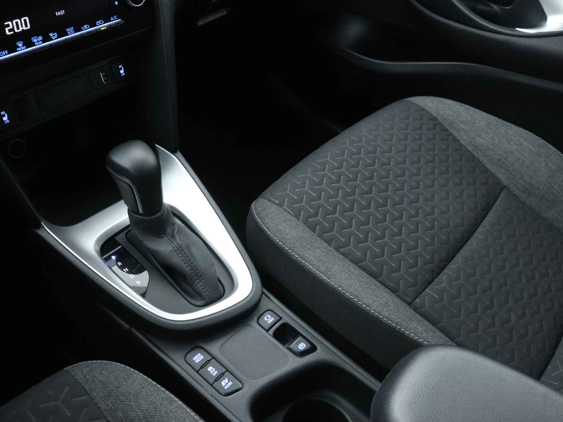 Toyota Yaris Cross 1.5 Hybrid Dynamic Limited | Adaptive Cruise control | Apple carplay | - 13/43