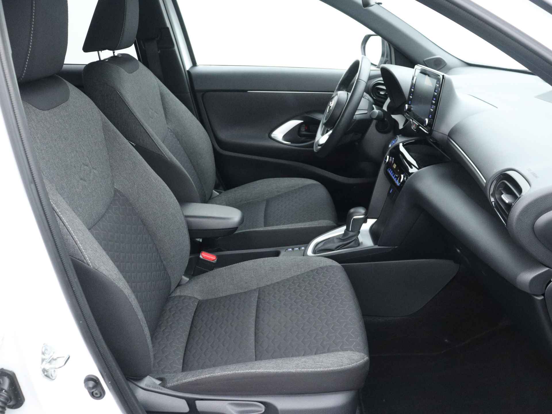 Toyota Yaris Cross 1.5 Hybrid Dynamic Limited | Adaptive Cruise control | Apple carplay | - 30/43
