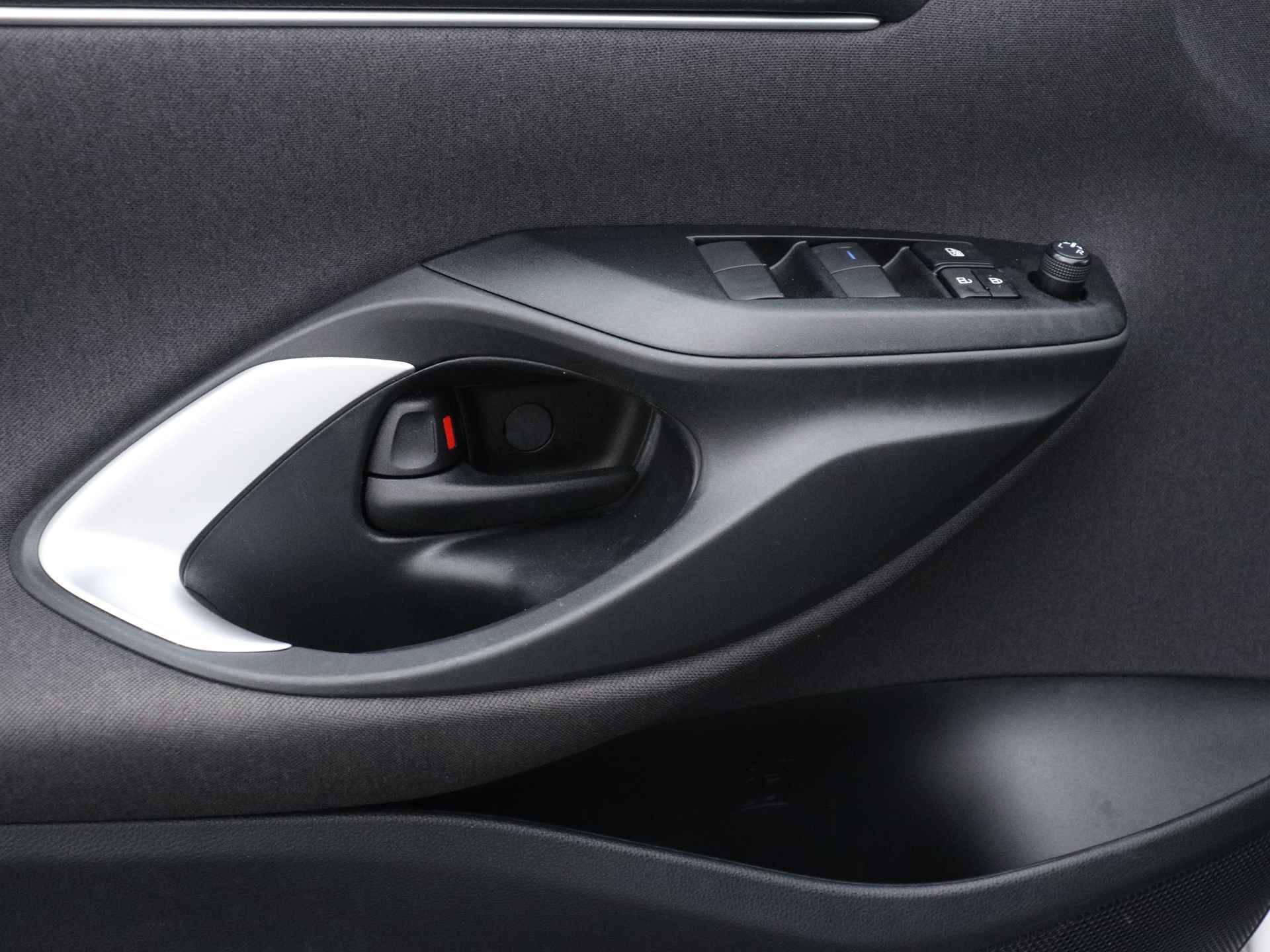 Toyota Yaris Cross 1.5 Hybrid Dynamic Limited | Adaptive Cruise control | Apple carplay | - 32/43