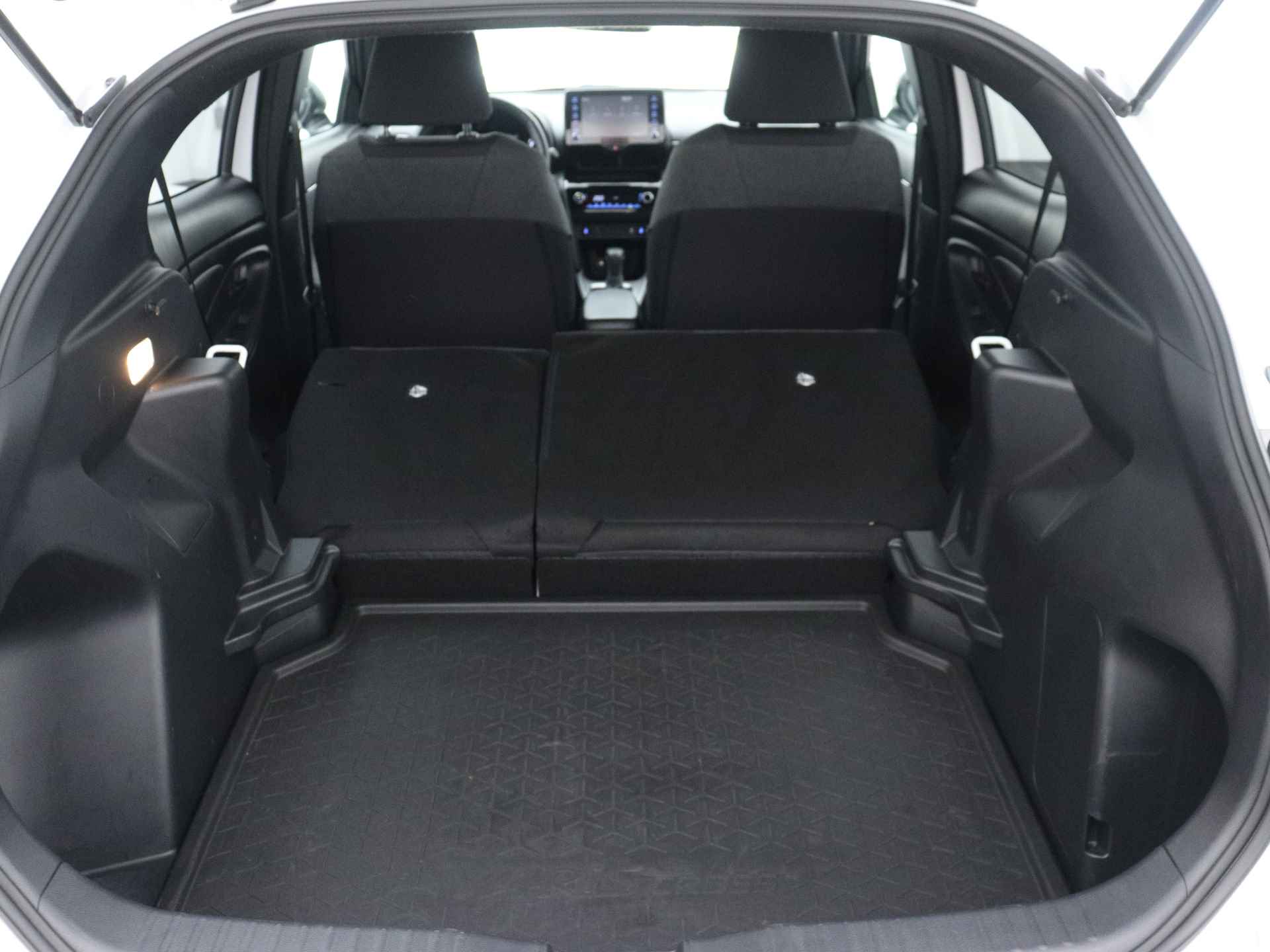 Toyota Yaris Cross 1.5 Hybrid Dynamic Limited | Adaptive Cruise control | Apple carplay | - 39/43