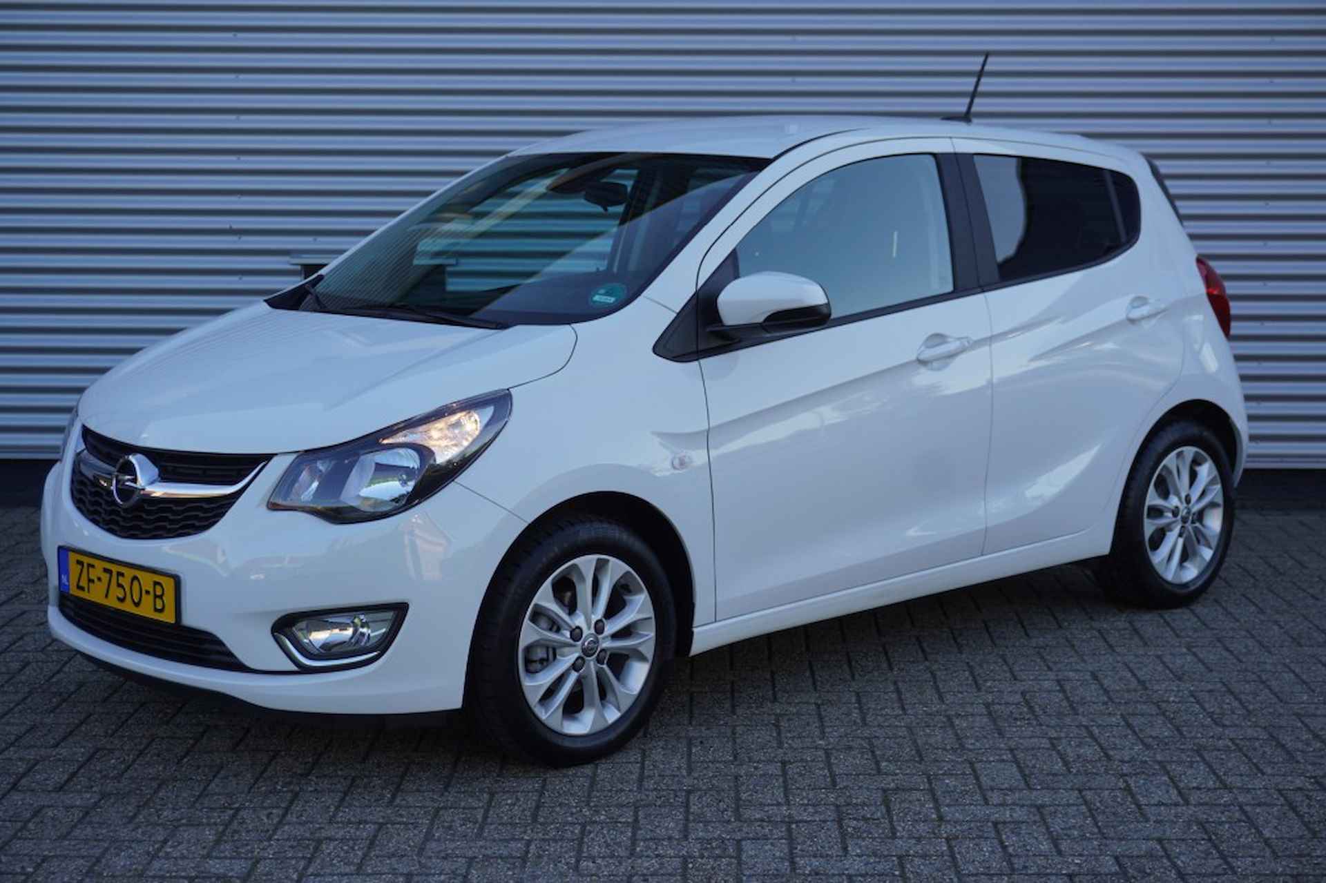 OPEL Karl 1.0 Innovation / Parkeersensoren / Winterpakket / Navi / DAB+ - 4/29