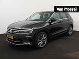 Volkswagen Tiguan 2.0 TSI 4Motion Highline | PANORAMADAK | VIRTUAL COCKPIT | APPLE CARPLAY / ANDROID AUTO | NAVIGATIE | WEGKLAPBARE TREKHAAK | LEDER | ELEKTRISCHE BESTUURDERSSTOEL MET GEHEUGEN | STOELVERWARMING | DODENHOEK ASSISTENT | KEYLESS |