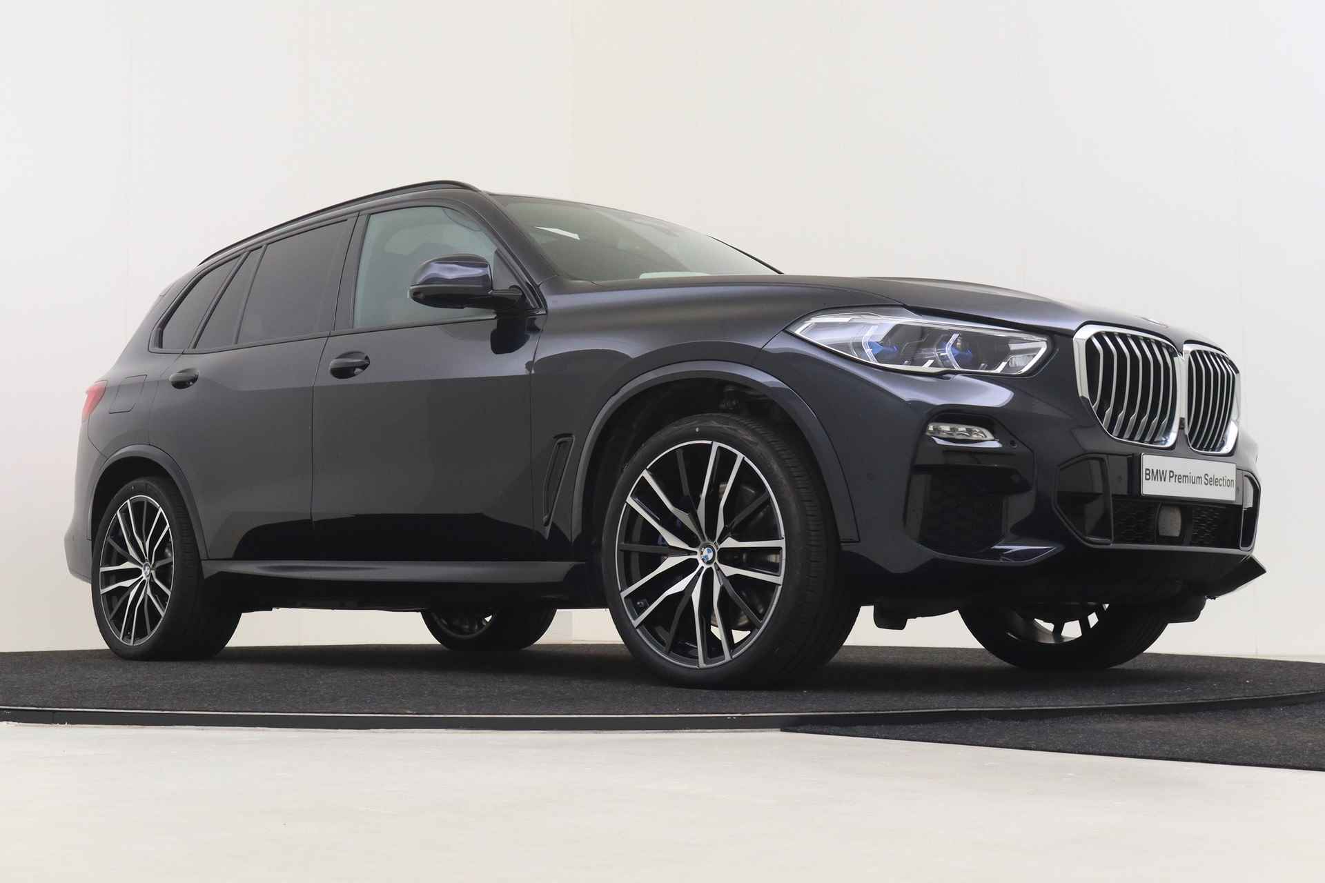 BMW X5 xDrive45e High Executive M Sport Automaat / Panoramadak / Laserlight / Head-Up / Bowers & Wilkins / Parking Assistant Plus / Driving Assistant Professional - 11/71