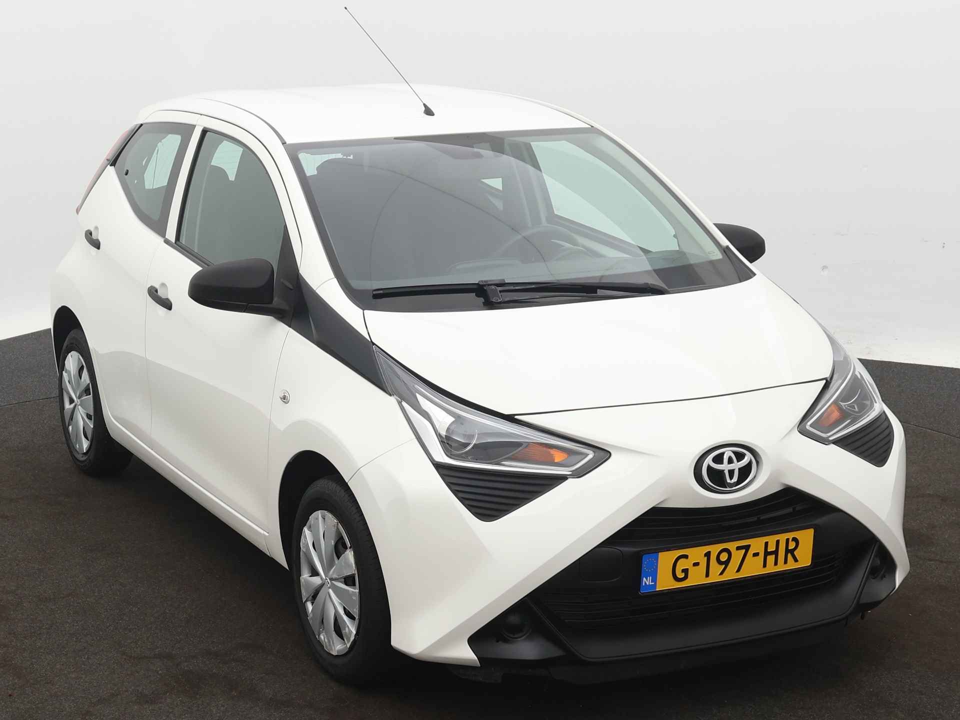 Toyota Aygo 1.0 VVT-i x-fun | Airco | - 27/39