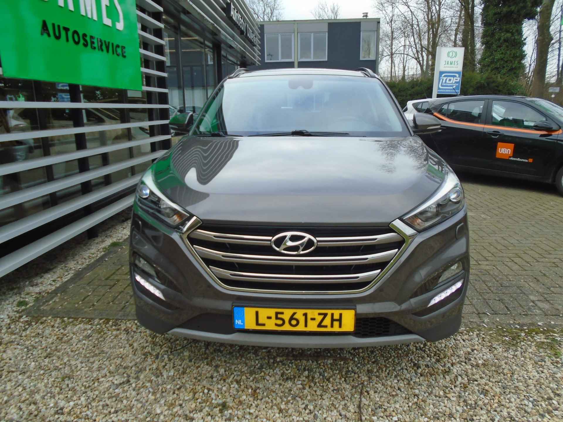 Hyundai Tucson 1.6 T-GDi Premium 4WD - 3/25