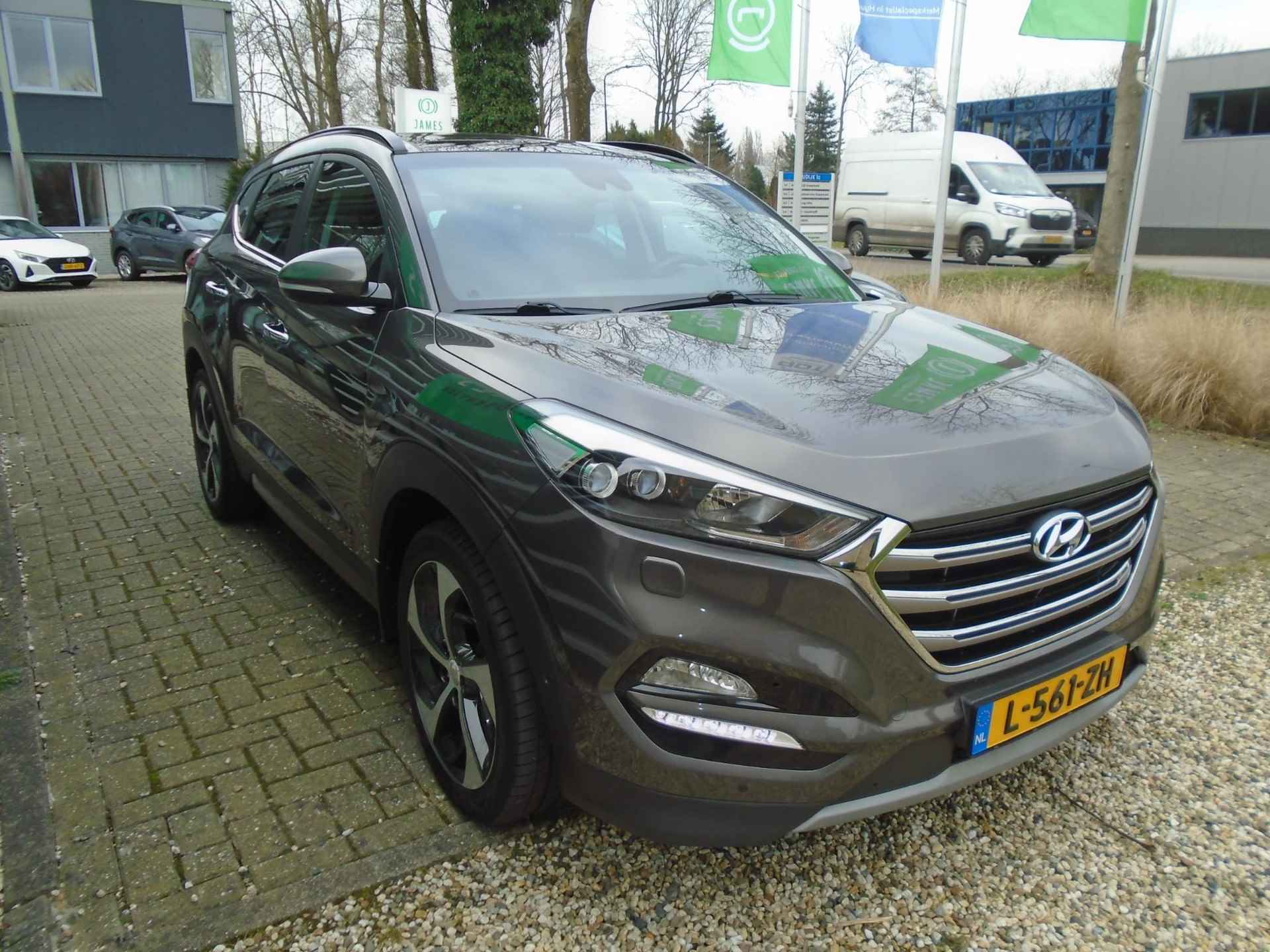 Hyundai Tucson 1.6 T-GDi Premium 4WD - 4/25