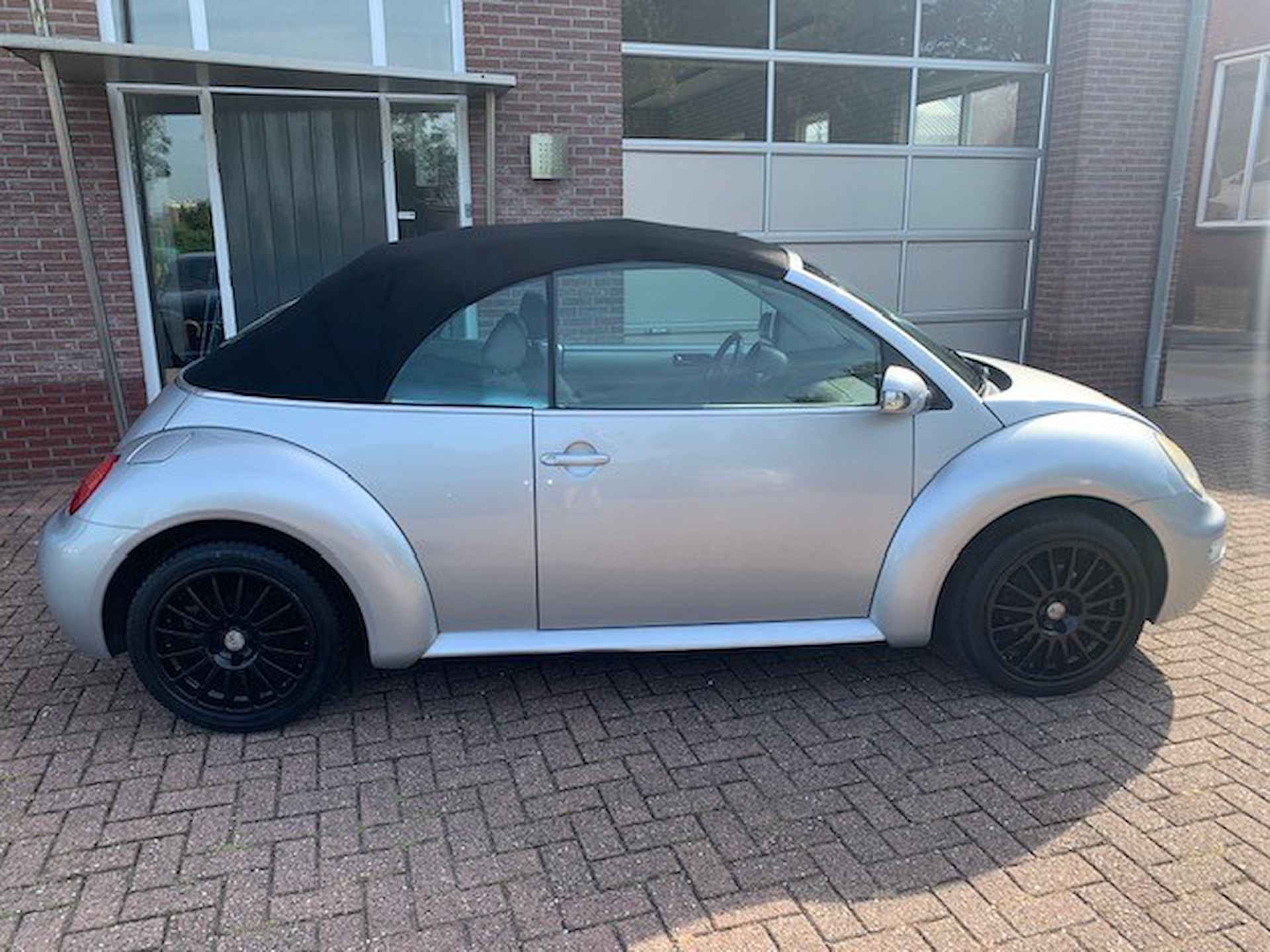 Volkswagen New Beetle Cabriolet APK Augustus 2025 - 7/20