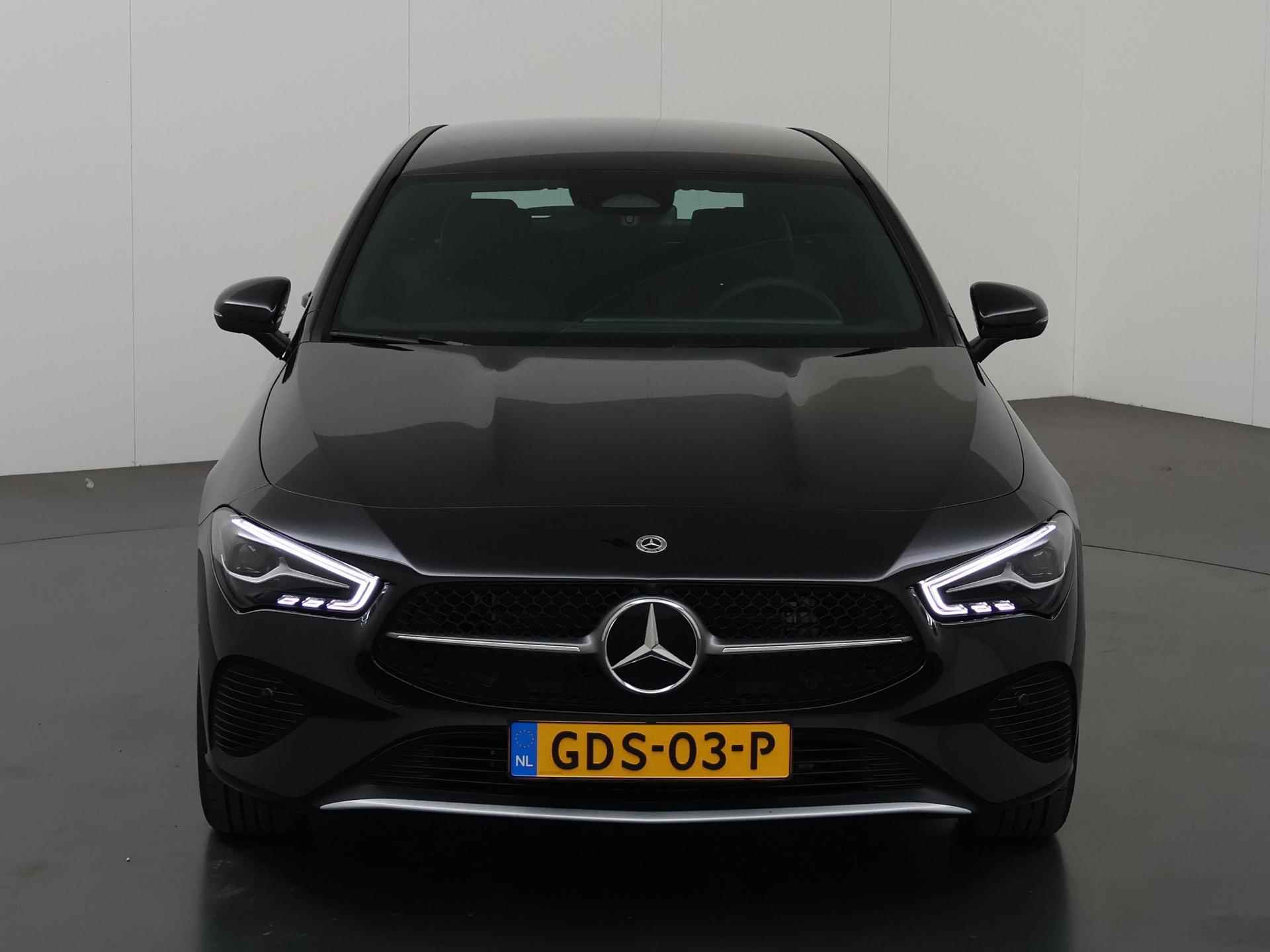 Mercedes-Benz CLA-klasse Shooting Brake 250 e Star Edition | Stoelverwarming | Achteruitrijcamera | Trekhaak elektrisch wegklapbaar | DAB | Cruisecontrol | - 4/47