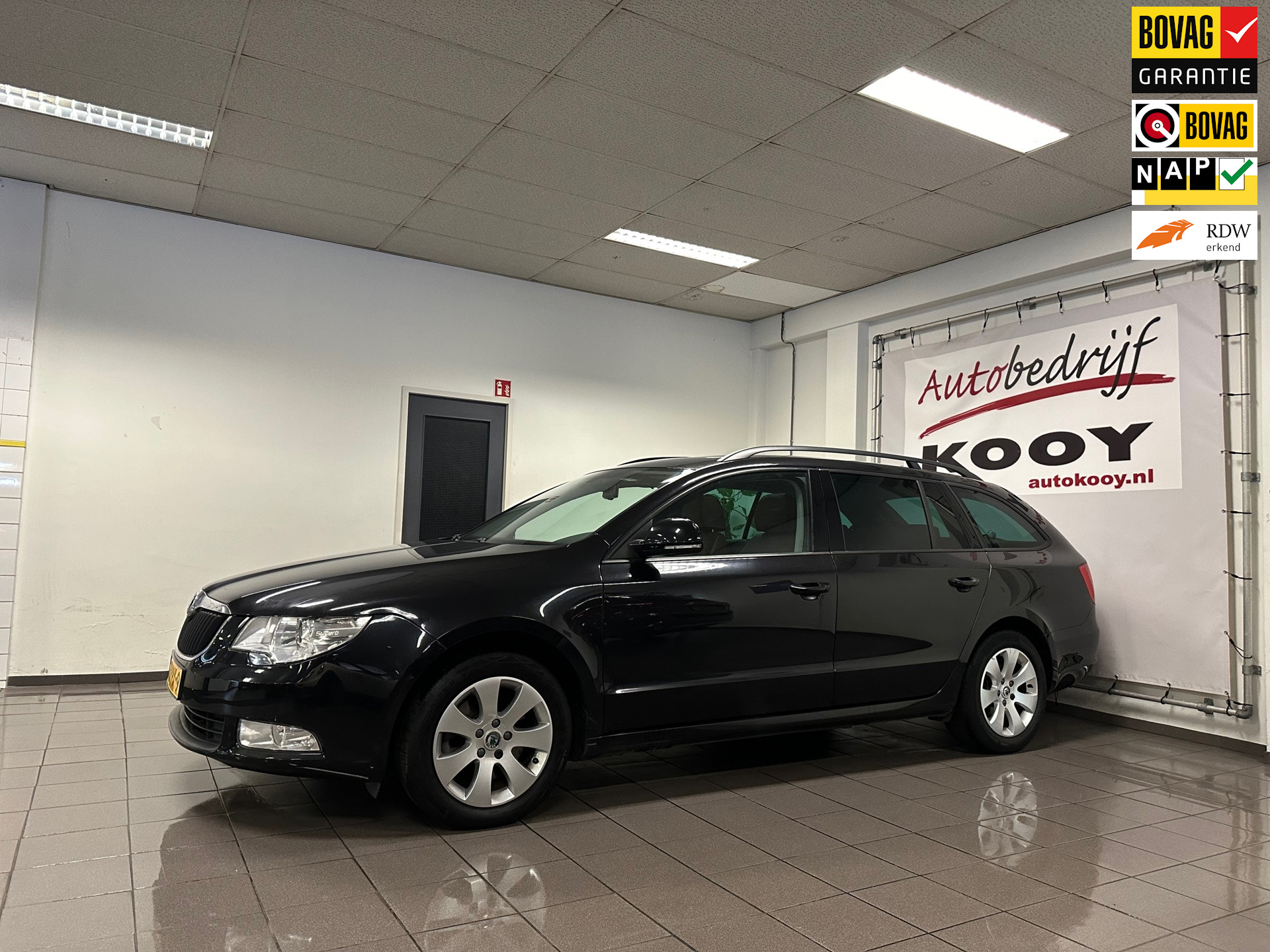 Skoda Superb Combi 1.4 TSI Comfort Business Line * Panoramadak / Navigatie / Leder / NL Auto *