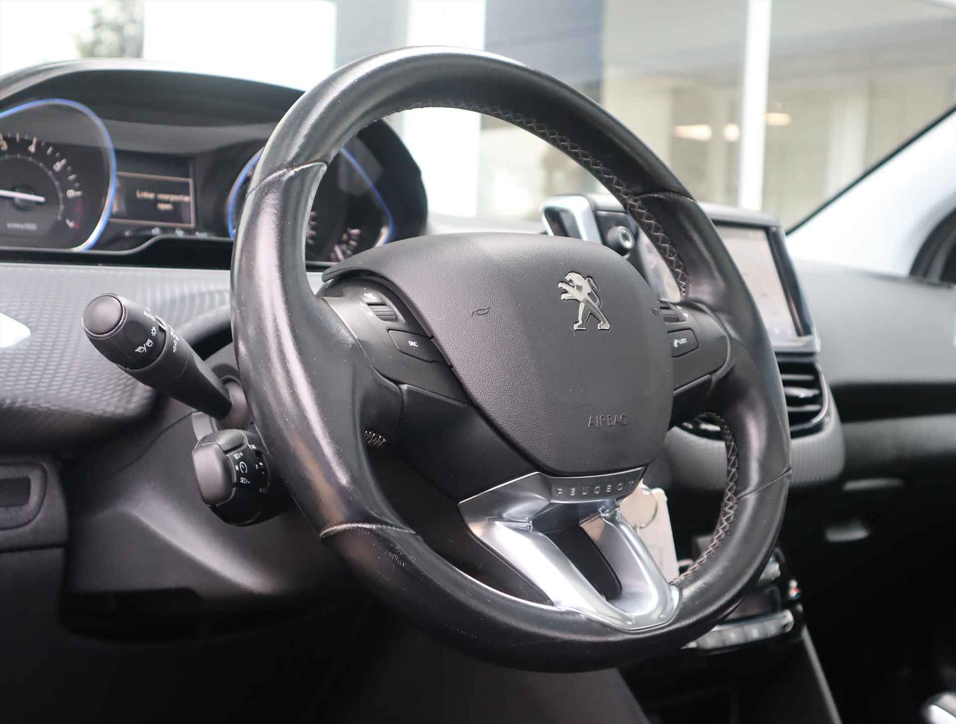 PEUGEOT 2008 SUV Allure PureTech turbo 110PK S&S, Rijklaarprijs, Navigatie Panoramadak Climate Control - 13/58