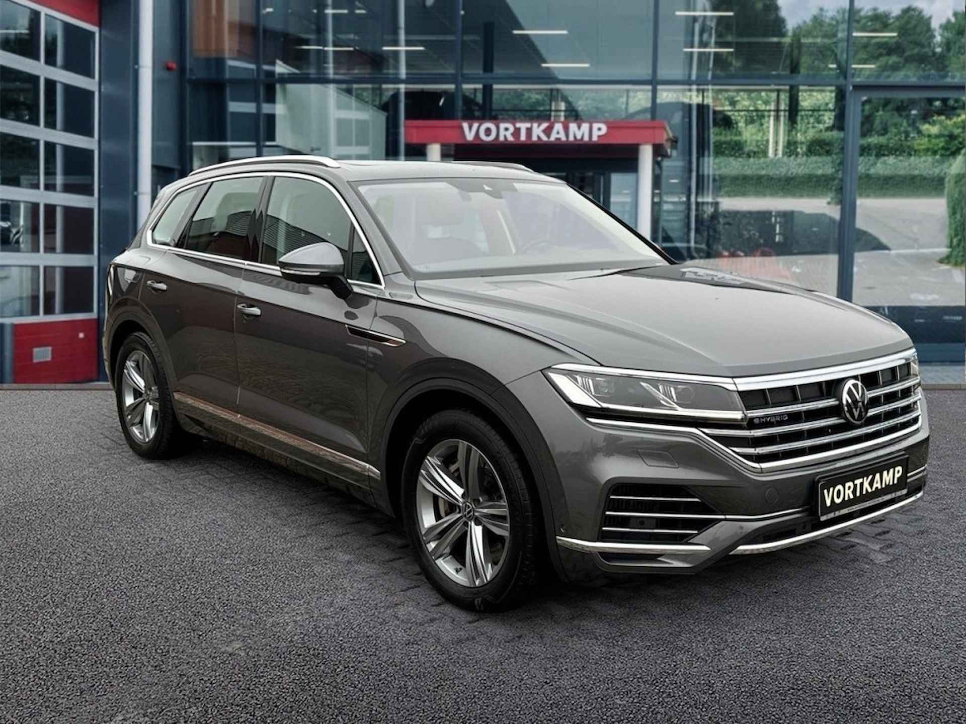 VOLKSWAGEN Touareg 3.0 TSI ELEGANCE EHYBRID LUCHT-VERING/PANO-DAK/TREKHAAK/360-CAME - 3/26