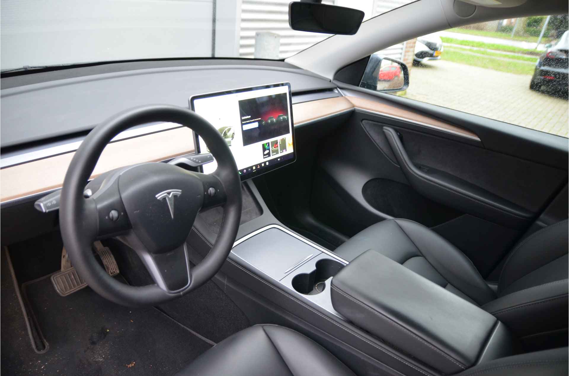 Tesla Model Y Long Range AWD 75 kWh Trekhaak, 20", AutoPilot+FSD (twv 7.500,-) - 10/34