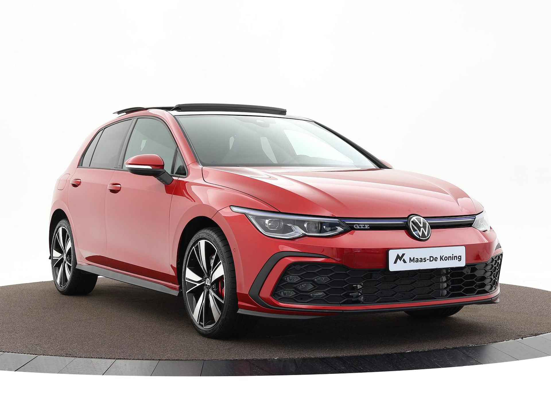 Volkswagen Golf 1.4 245pk DSG eHybrid GTE · Panoramadak · Matrix LED · Camera · Parkeerassistent · Side Assist · 18"Velgen · Sportstoelen · Apple/Android Car Play · Garantie t/m 28-12-2028 of 100.000km - 39/52