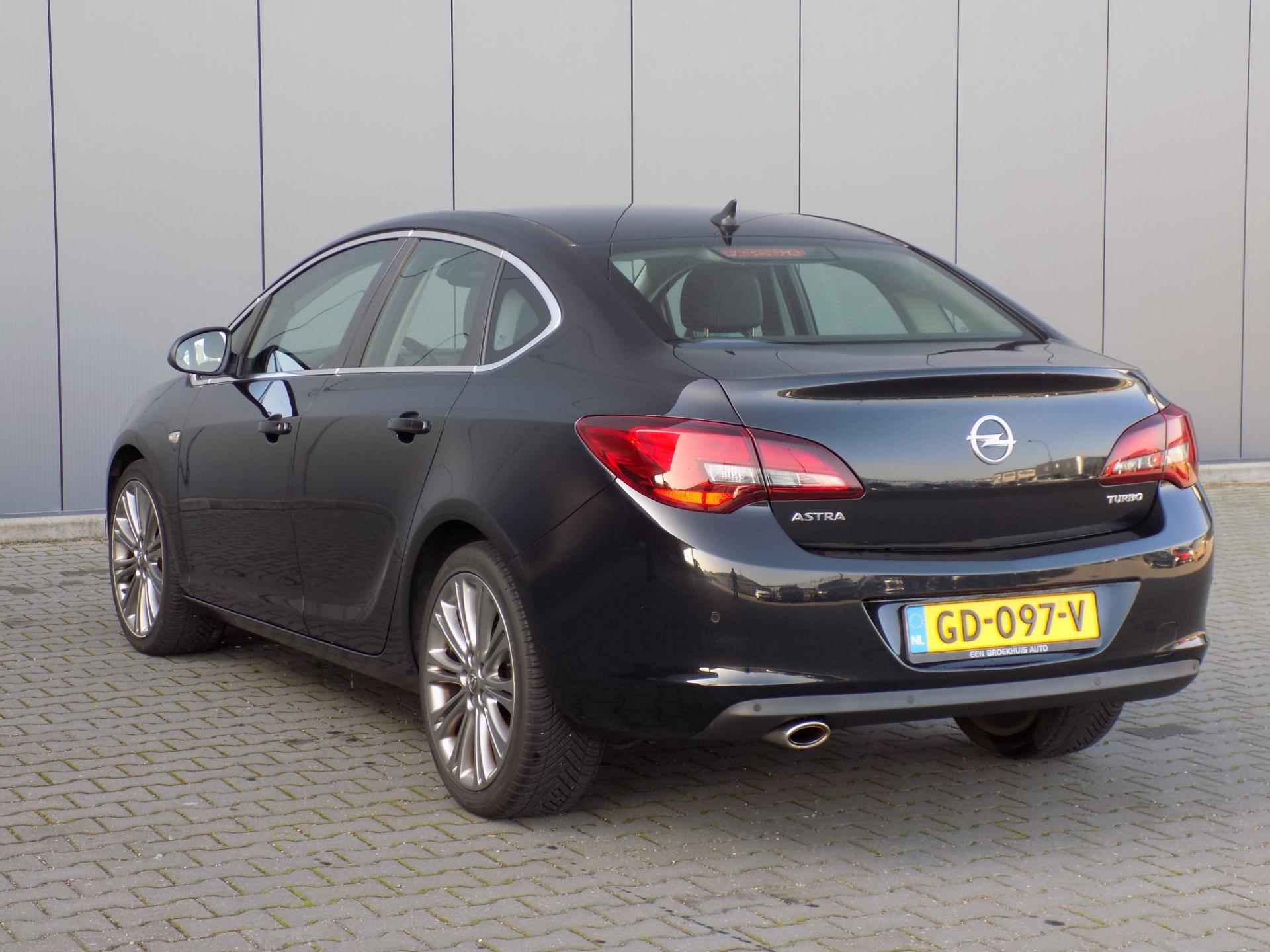 Opel Astra 1.4 Turbo Sport + - 8/15