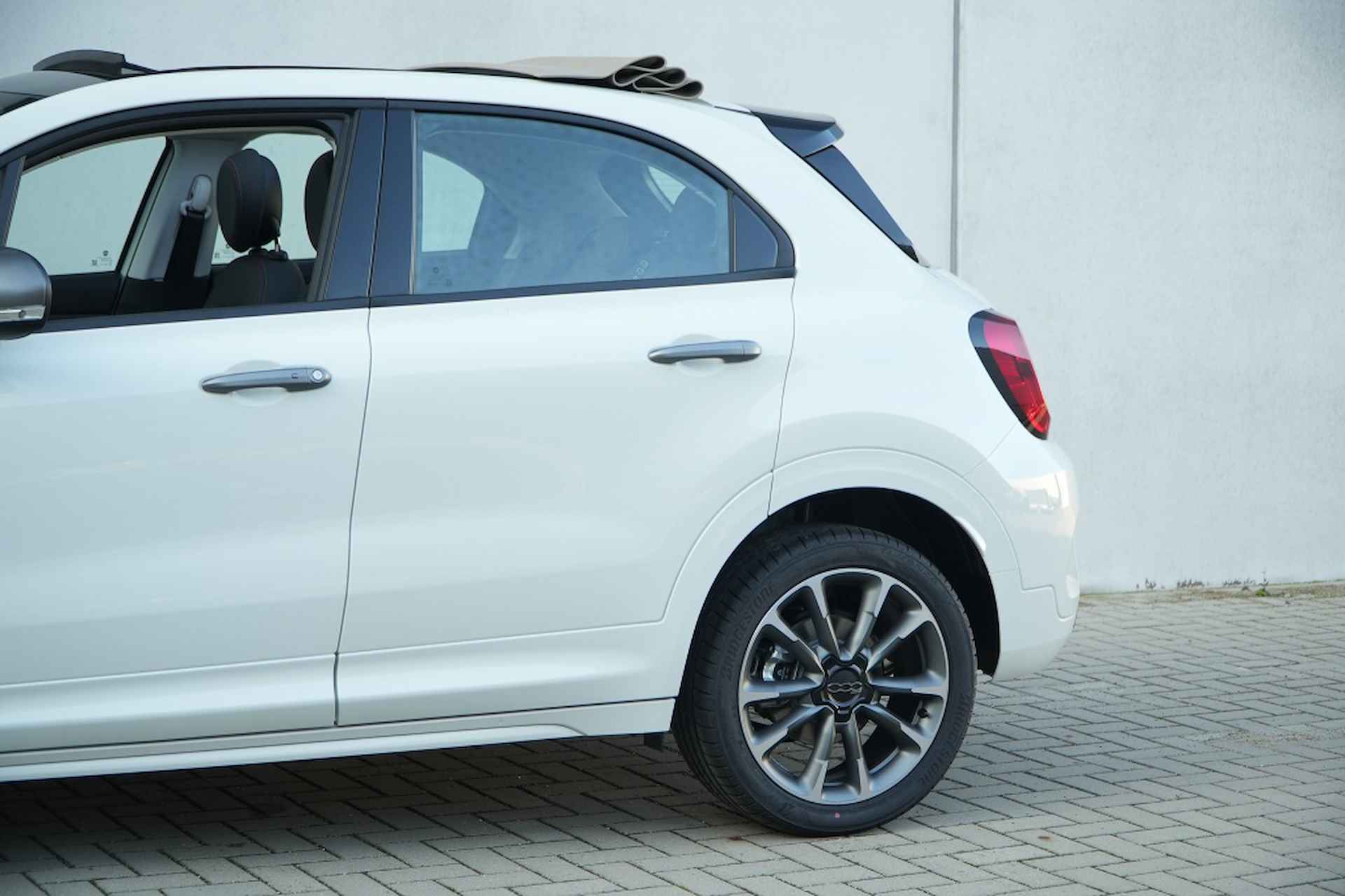 Fiat 500 X 1.5 Hybrid 130 PK Sport Cabrio | LED | Camera | 18" - 12/30