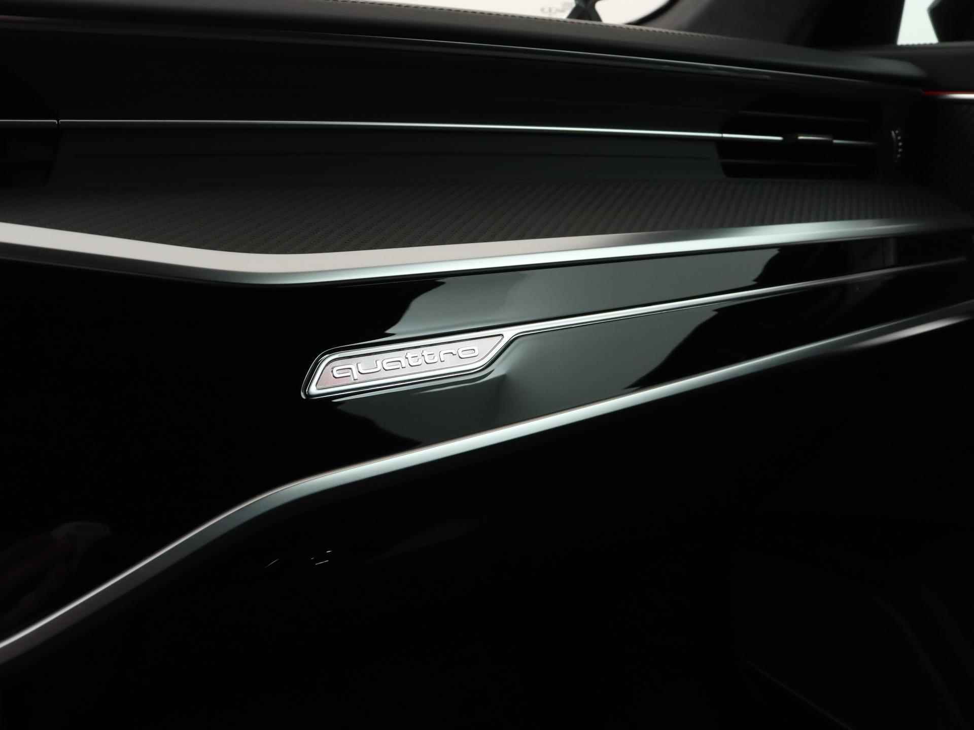 Audi RS6 TFSI quattro 600 PK | Head-up display | Bang & Olufsen Soundsystem | 22 inch lm velgen | RS Dynamic Pakket Plus | RS Design pakket Rood |Optiekpakket Zwart Plus | Panorama dak | RS Sportuitlaat | Keramische remschijven Rood | RS Sportonderstel Plus | Servosluiting deuren | Nu € 36.129,- ACTIEKORTING! | DIRECT LEVERBAAR! | NIEUWE AUTO! | - 20/35