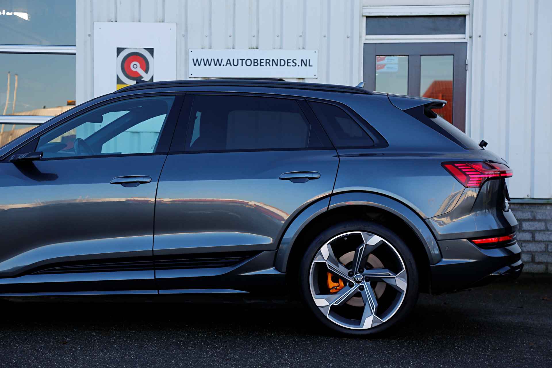 Audi e-tron S 503PK quattro 95 kWh*Excl. BTW*Perfect Onderh.*1ste Eig.*Luchtvering/Panodak/Valcona/B&O/Matrix LED/ACC/Black Pack/Dubbel Glas - 66/80