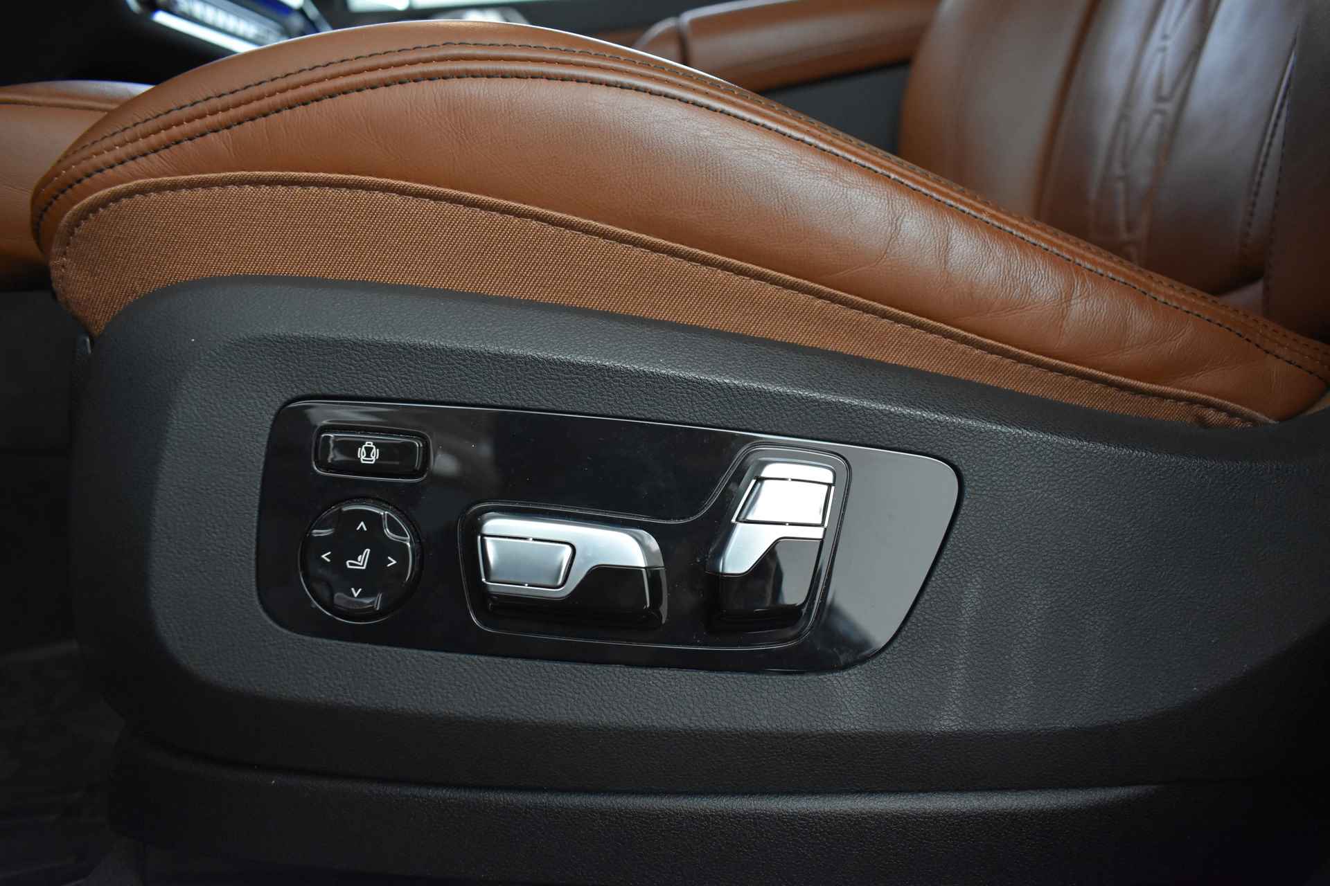 BMW X5 xDrive45e High Executive M Sport Automaat / Panoramadak Sky Lounge / Parking Assistant Plus / Adaptieve LED / Driving Assistant Professional / Adaptief onderstel - 8/60