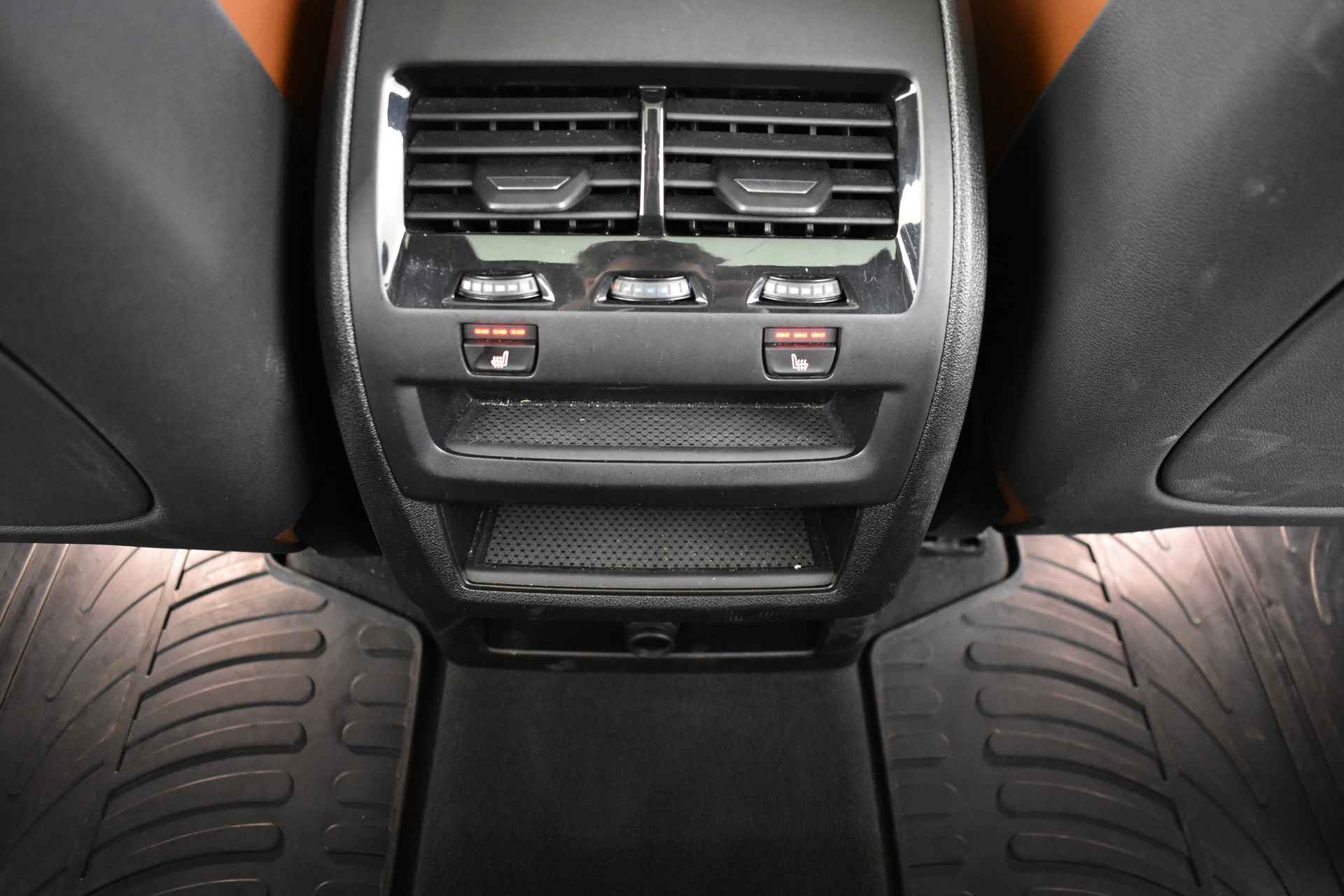 BMW X5 xDrive45e High Executive M Sport Automaat / Panoramadak Sky Lounge / Parking Assistant Plus / Adaptieve LED / Driving Assistant Professional / Adaptief onderstel - 17/60
