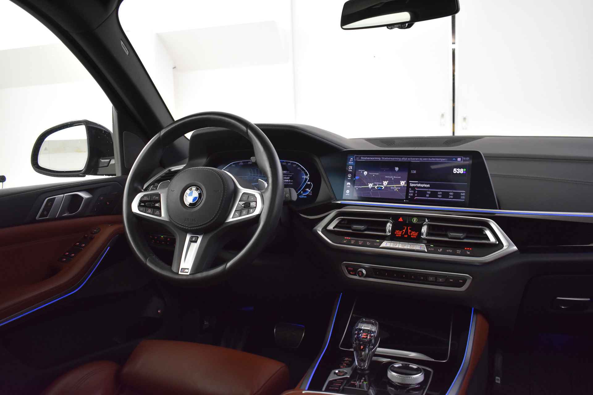 BMW X5 xDrive45e High Executive M Sport Automaat / Panoramadak Sky Lounge / Parking Assistant Plus / Adaptieve LED / Driving Assistant Professional / Adaptief onderstel - 18/60