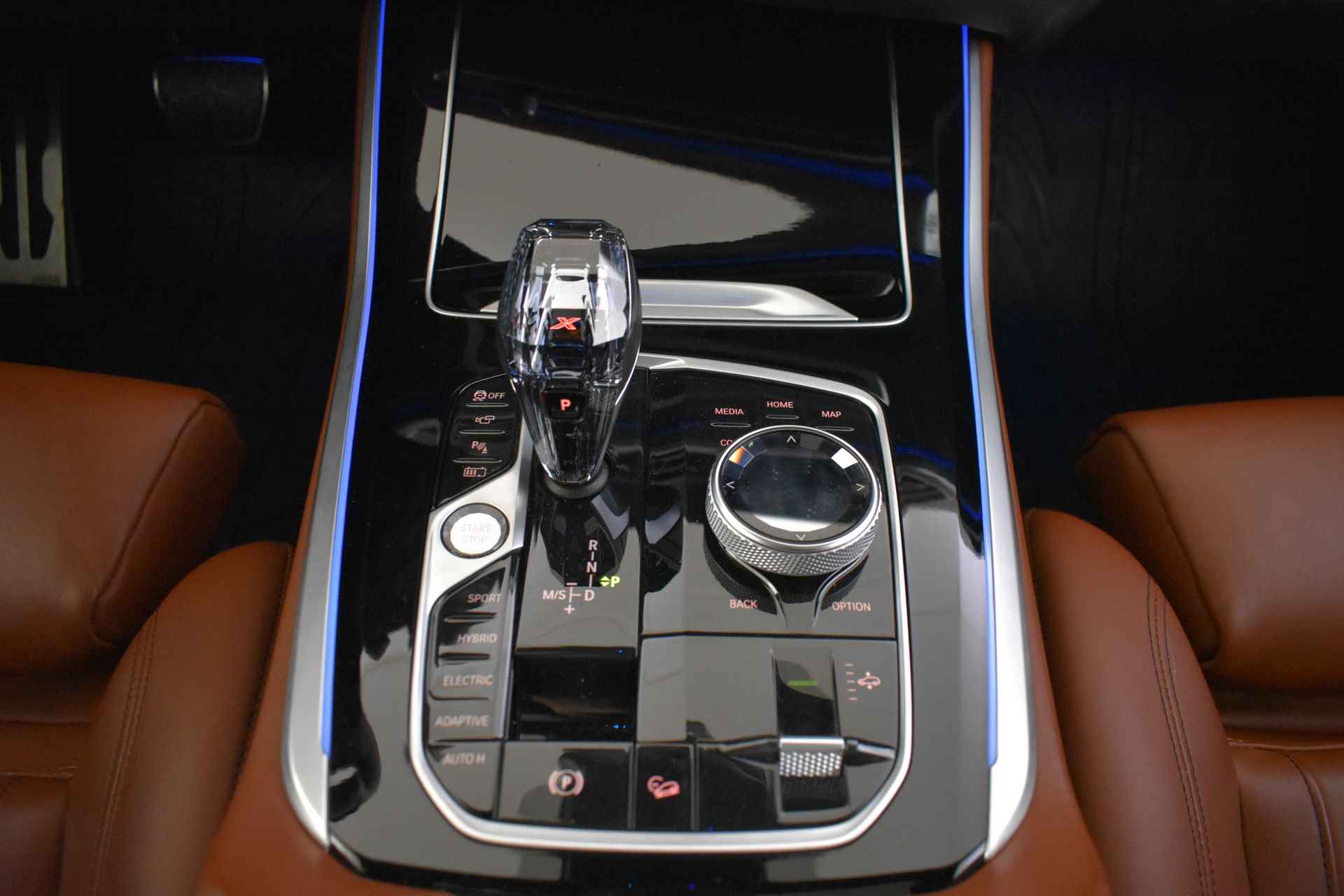 BMW X5 xDrive45e High Executive M Sport Automaat / Panoramadak Sky Lounge / Parking Assistant Plus / Adaptieve LED / Driving Assistant Professional / Adaptief onderstel - 29/60