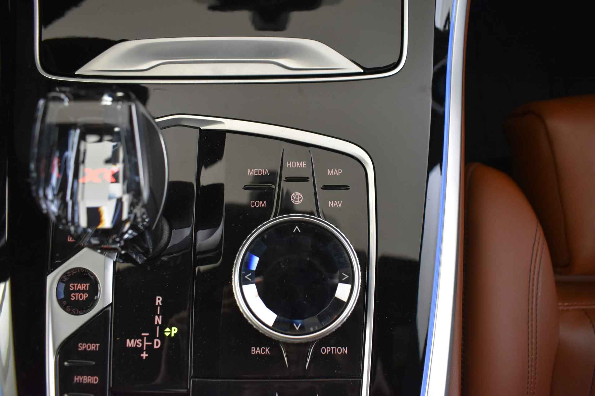 BMW X5 xDrive45e High Executive M Sport Automaat / Panoramadak Sky Lounge / Parking Assistant Plus / Adaptieve LED / Driving Assistant Professional / Adaptief onderstel - 33/60