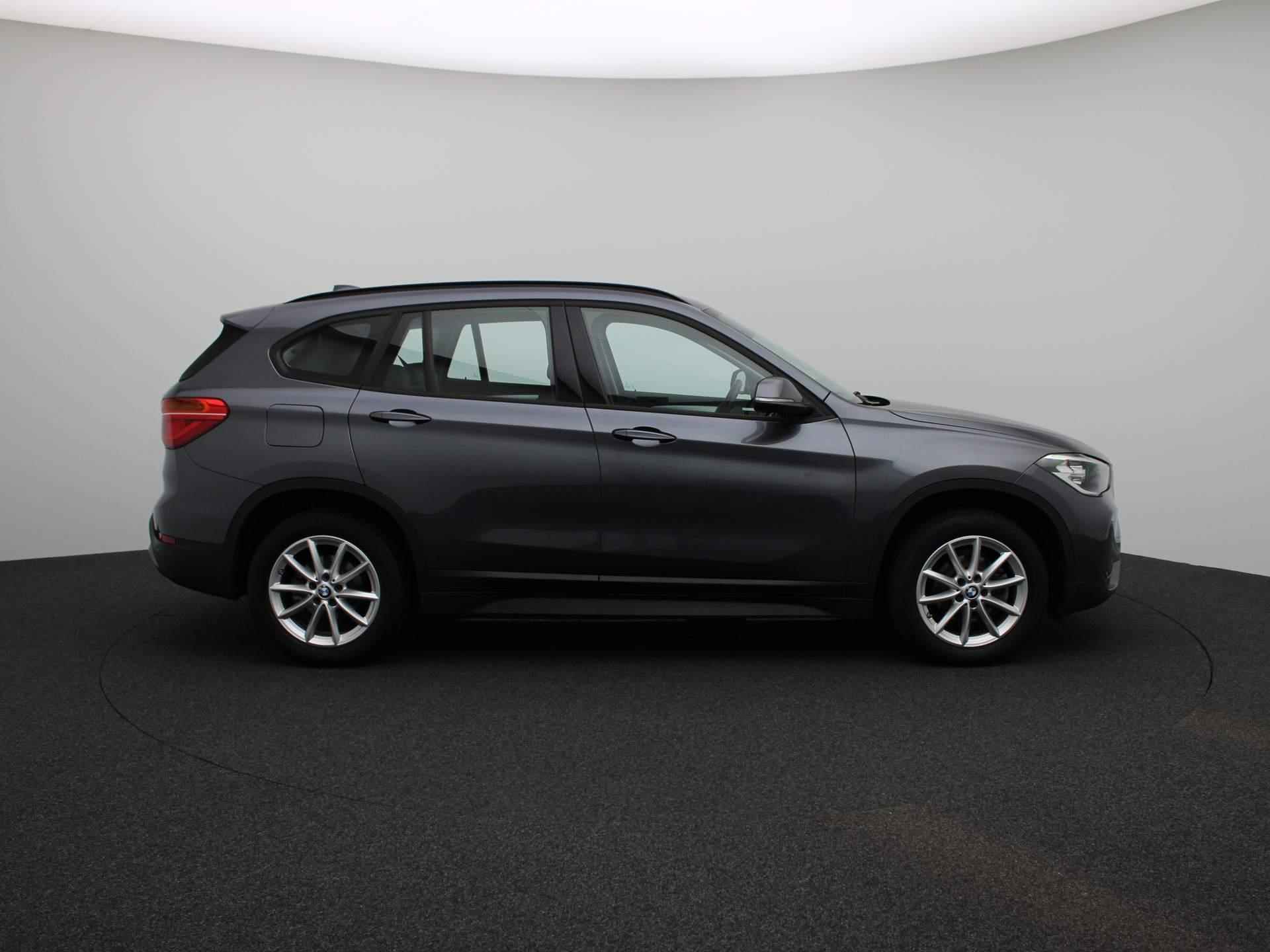 BMW X1 sDrive16d Executive | APPLE CARPLAY | AUTOMAAT | LEDER | NAVIGATIE | CLIMATE CONTROL | ELEKTRISCHE ACHTERKLEP | CRUISE CONTROL | - 8/38