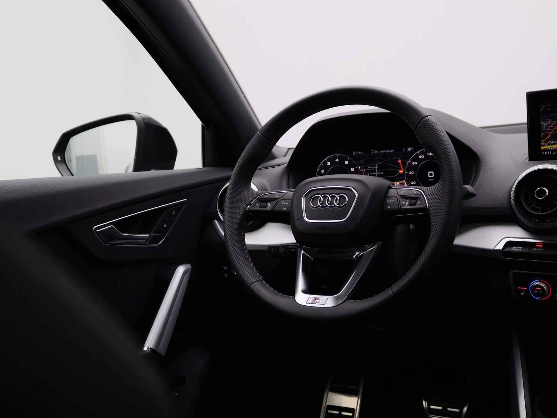 Audi Q2 35 TFSI S Edition 150 PK | S-line exterieur | S-line interieur | Automaat | Camera | Navigatie | Panoramadak | Adaptive Cruise Control | Stoelverwarming | Apple Carplay | Android Auto | Lichtmetalen velgen | Climate Control | SONOS Premium | Fabrieksgarantie | - 12/48
