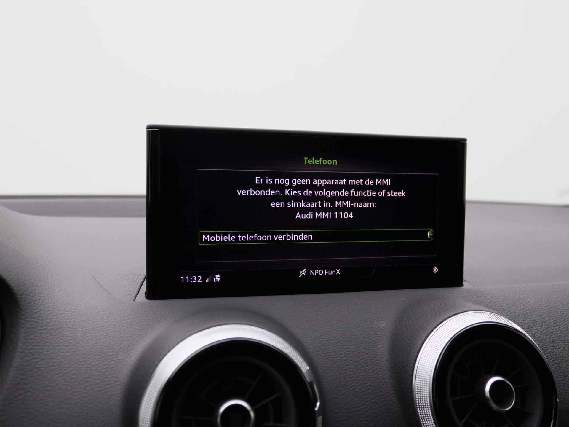 Audi Q2 35 TFSI S Edition 150 PK | S-line exterieur | S-line interieur | Automaat | Camera | Navigatie | Panoramadak | Adaptive Cruise Control | Stoelverwarming | Apple Carplay | Android Auto | Lichtmetalen velgen | Climate Control | SONOS Premium | Fabrieksgarantie | - 35/48