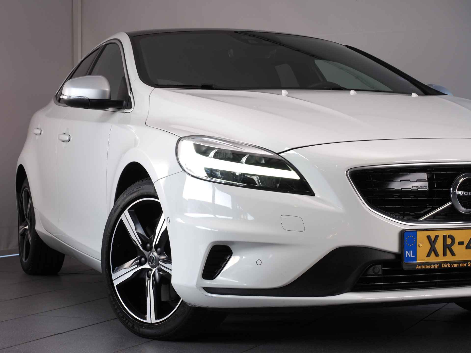 Volvo V40 1.5 T3 Polar+ Sport - 14/29