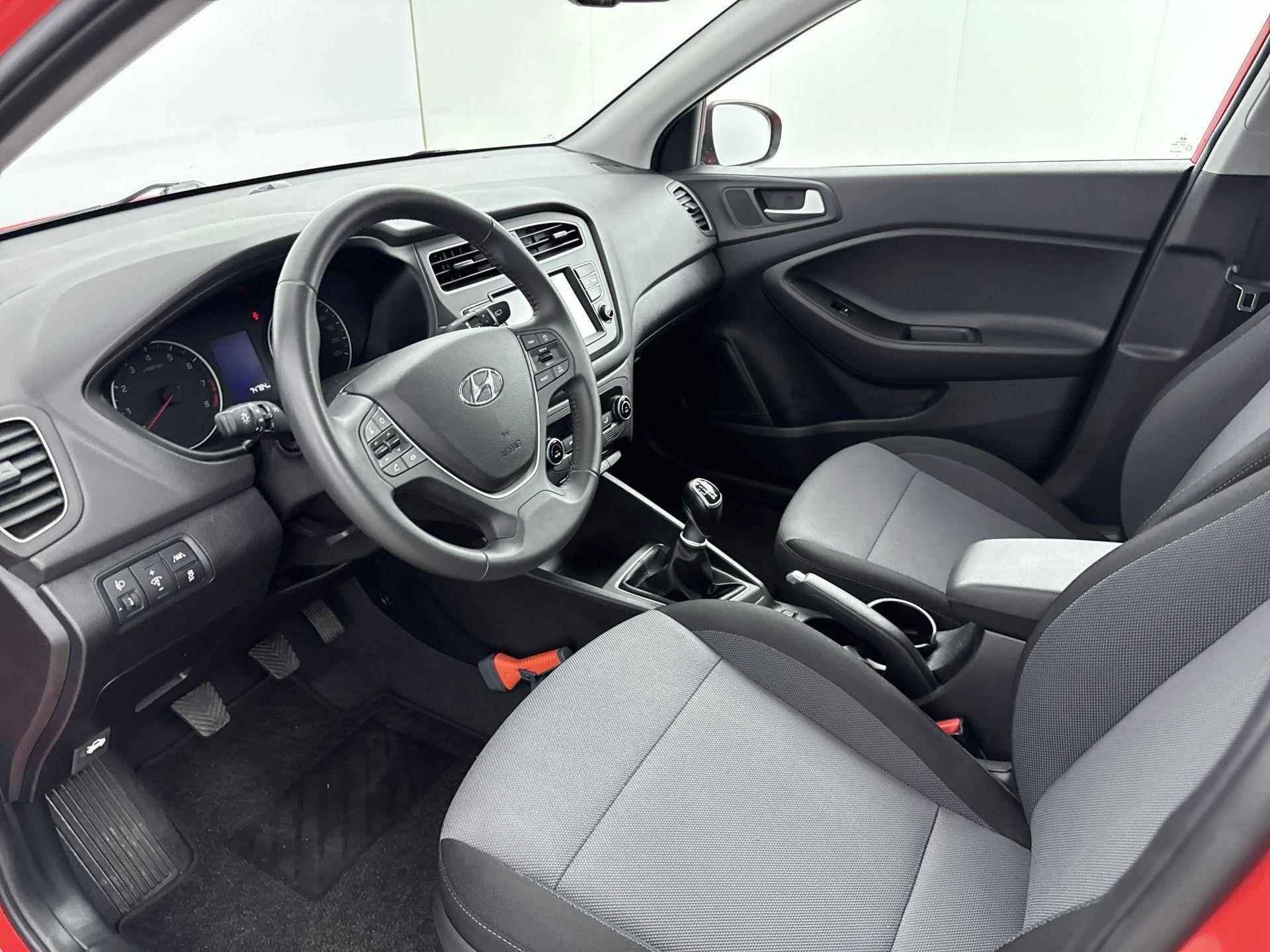 Hyundai i20 1.0 T-GDI Comfort | Trekhaak | Navigatie | Camera | Climate Controle | Bluetooth - 32/33