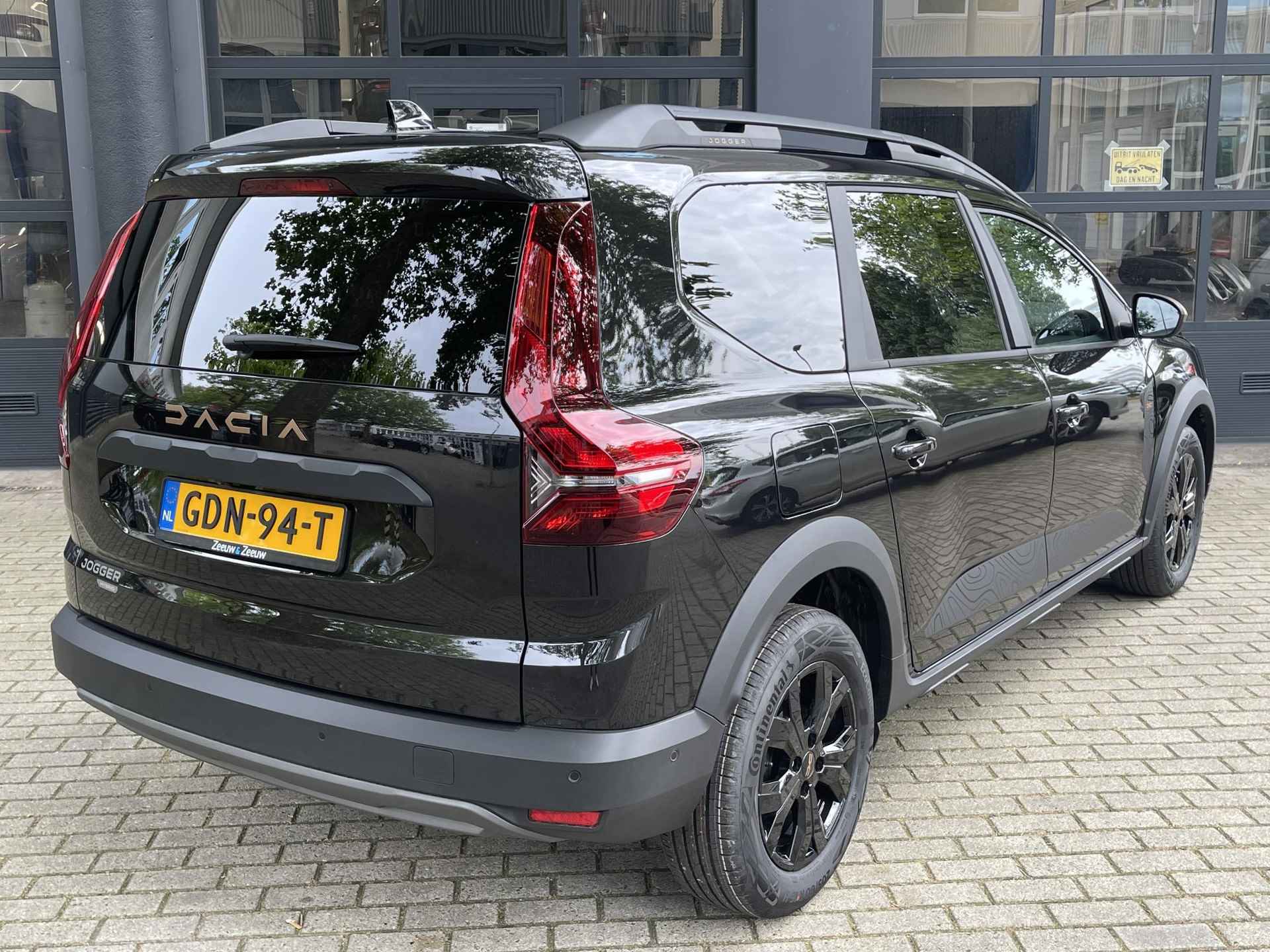 Dacia Jogger 1.6 Hybrid 140 Extreme 5p. DEMONSTRATIE AUTO VOLL OPTIE VRAAG NAAR DE ACTUELE KMSTAND - 2/24