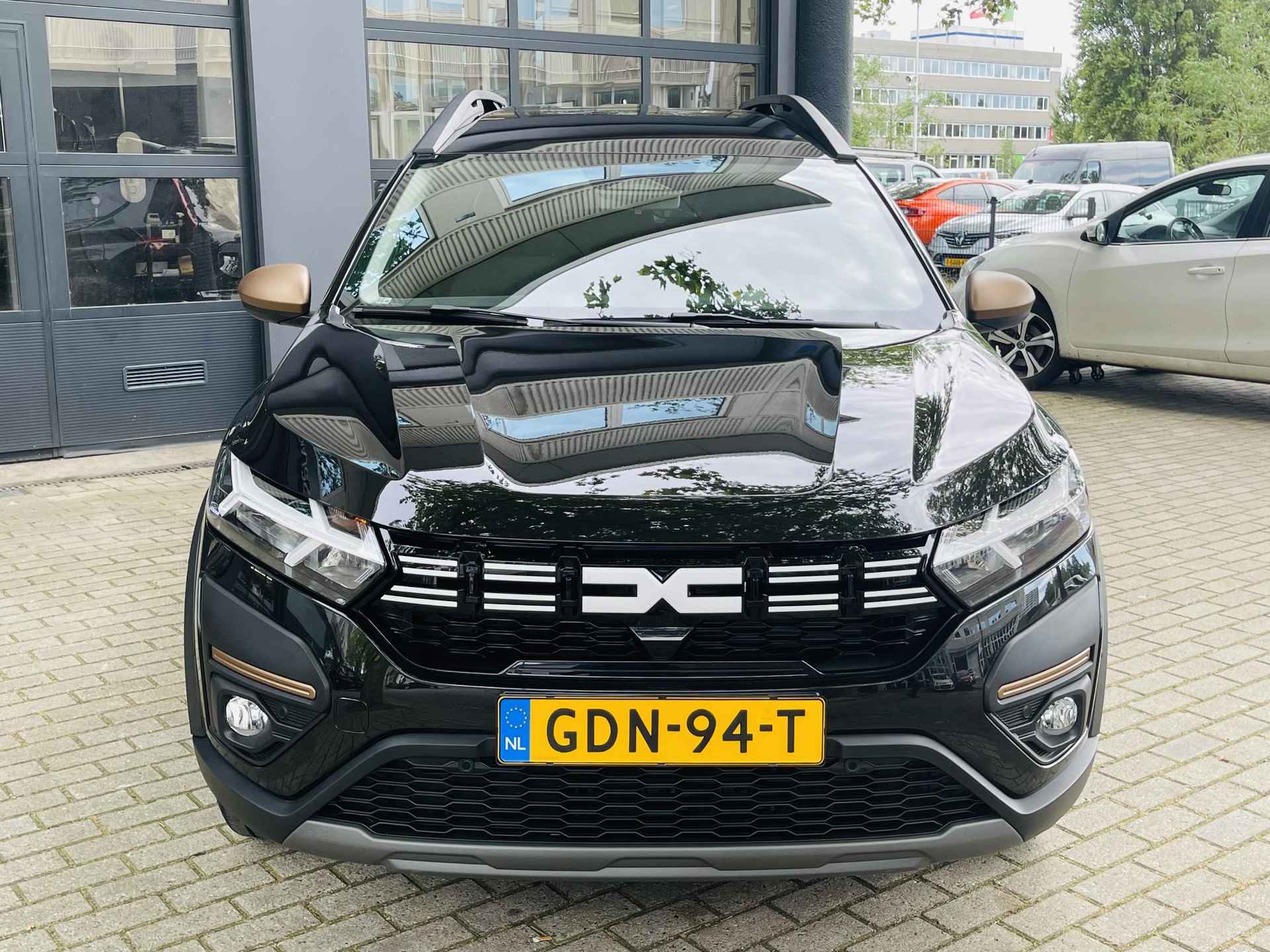 Dacia Jogger 1.6 Hybrid 140 Extreme 5p. DEMONSTRATIE AUTO VOLL OPTIE VRAAG NAAR DE ACTUELE KMSTAND - 3/24