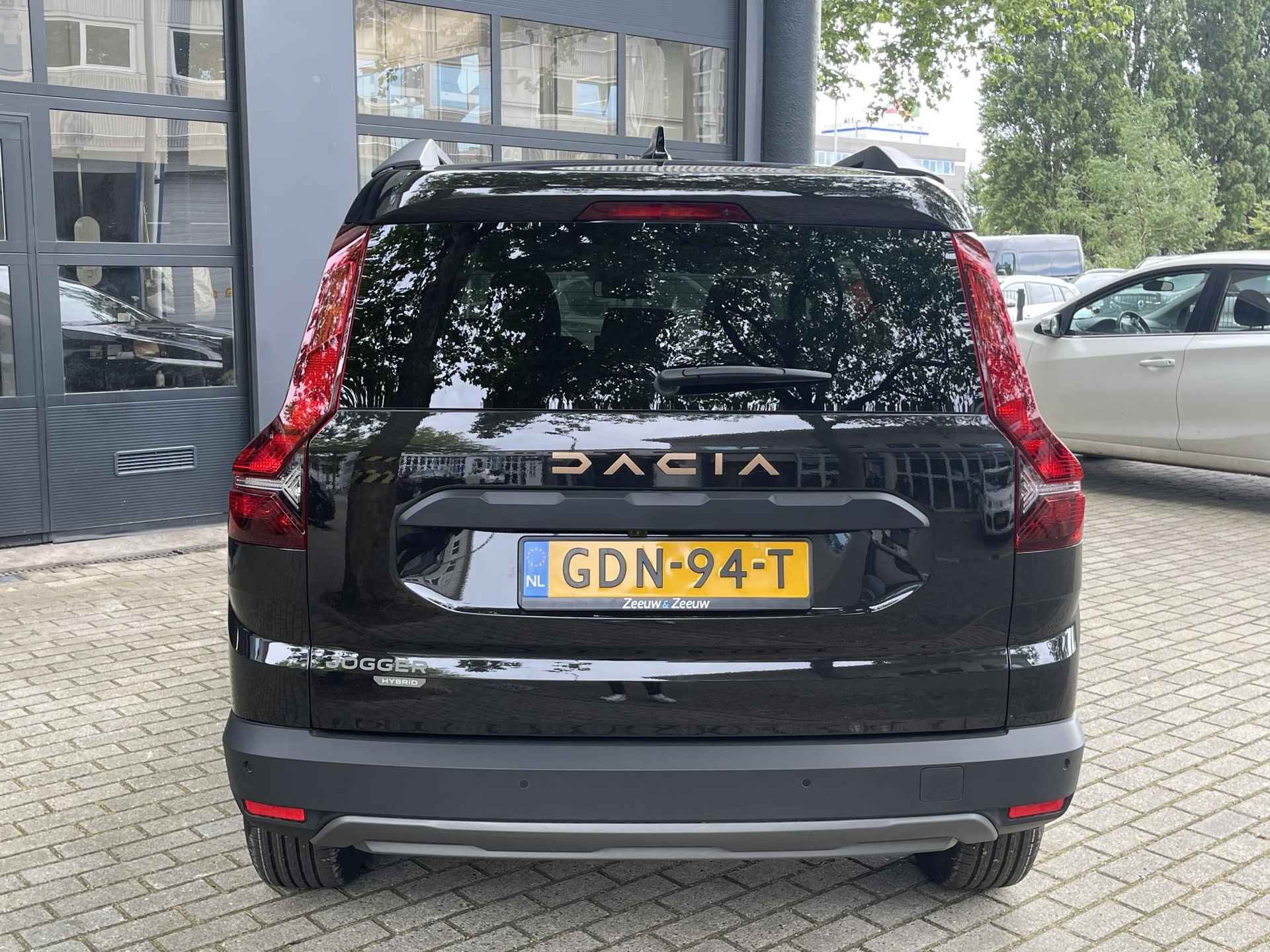 Dacia Jogger 1.6 Hybrid 140 Extreme 5p. DEMONSTRATIE AUTO VOLL OPTIE VRAAG NAAR DE ACTUELE KMSTAND - 4/24