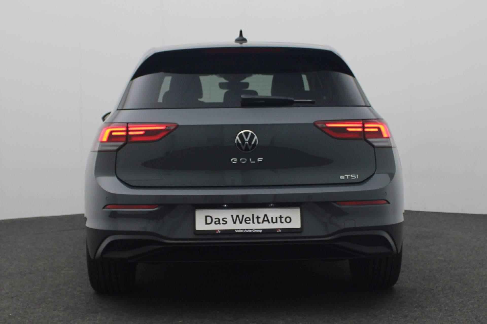 Volkswagen Golf 1.0 eTSI 110PK DSG Life Business | Navi | Camera | ACC | LED plus | 17 inch - 15/40