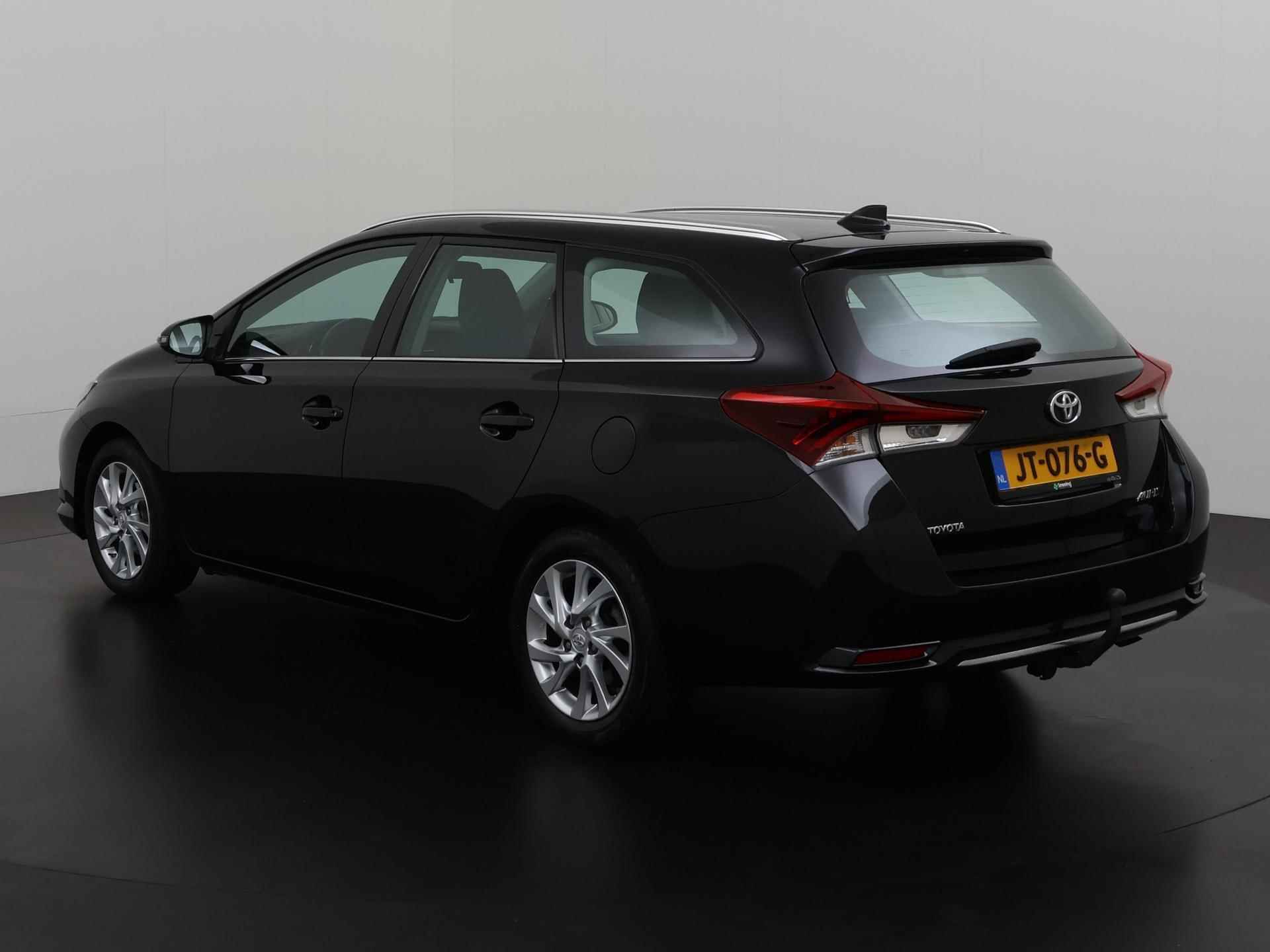 Toyota Auris Touring Sports 1.2T Aspiration Limited | Trekhaak | Camera | Zondag Open! - 6/36