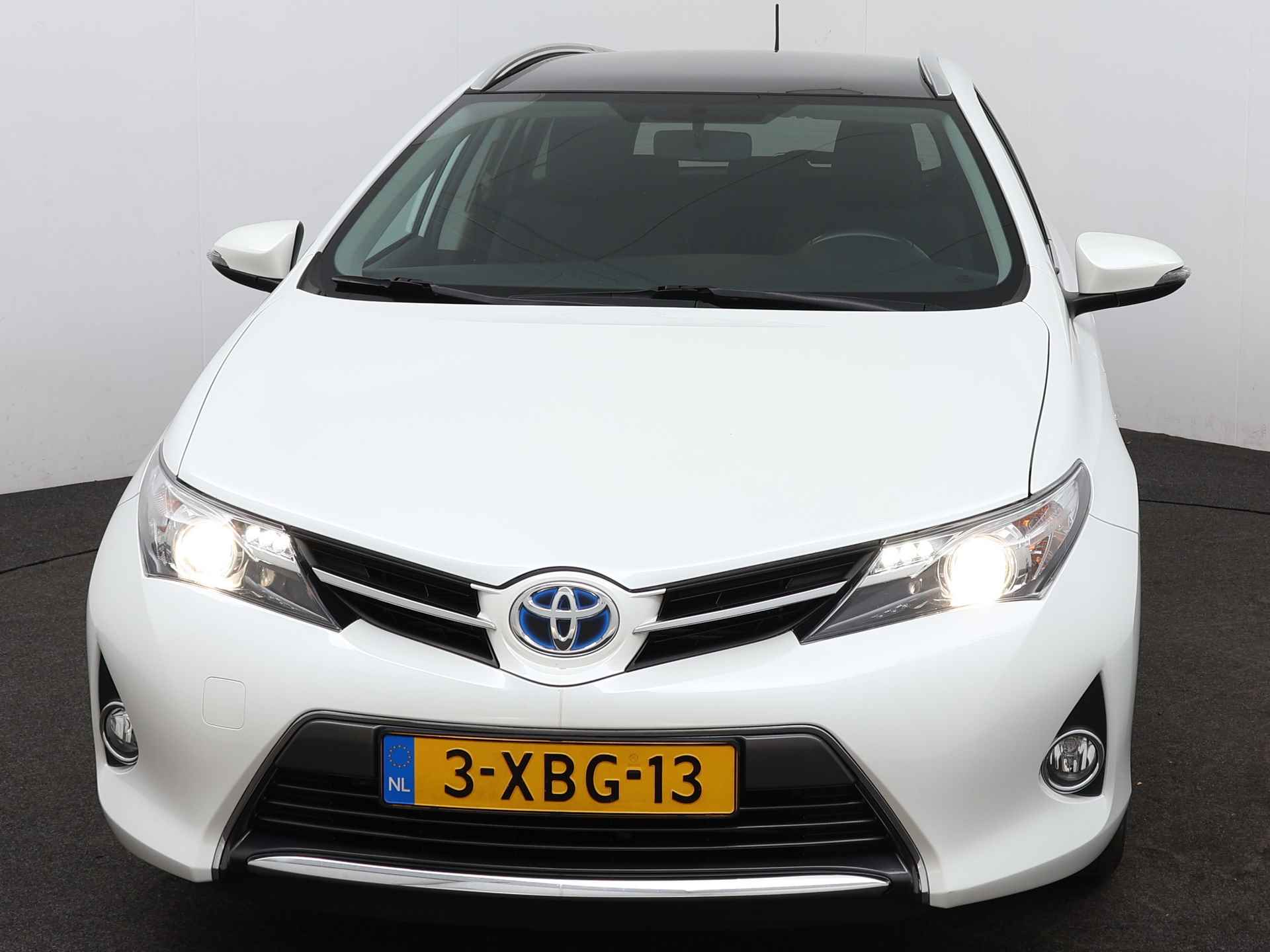 Toyota Auris Touring Sports 1.8 Hybrid Lease | Panoramadak | Navigatie | - 27/47