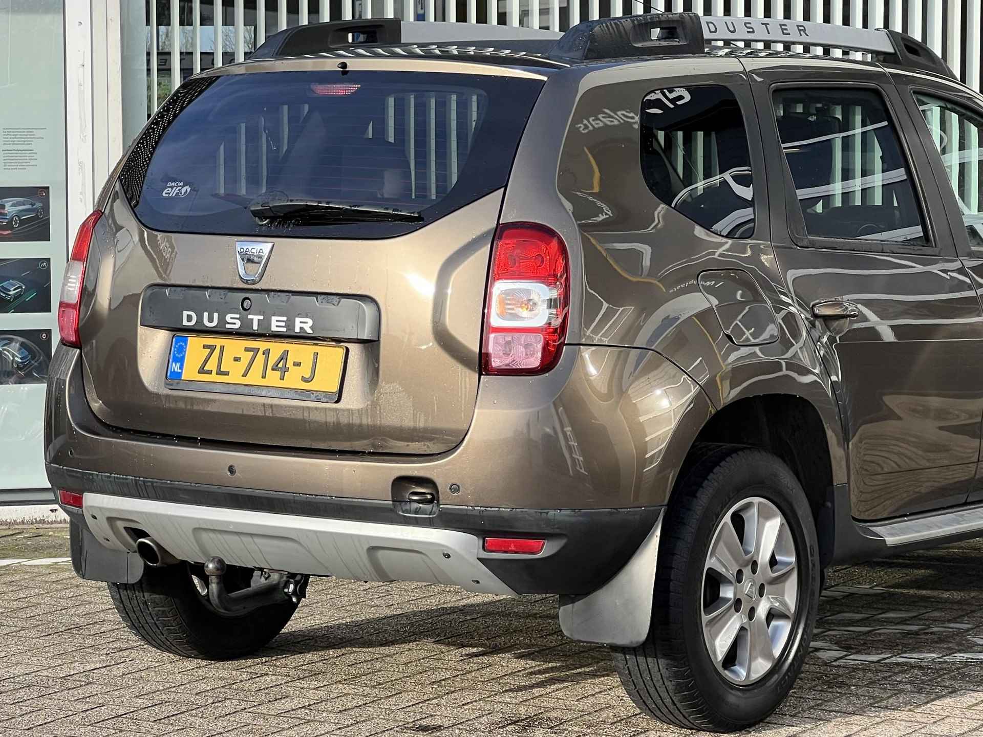 Dacia Duster 1.2 TCe 125 Lauréate | Trekhaak | Navigatie | Achteruitrijcamera | - 13/29