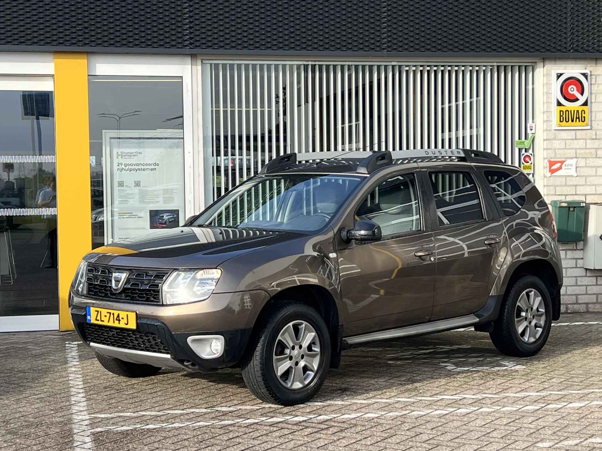 Dacia Duster 1.2 TCe 125 Lauréate | Trekhaak | Navigatie | Achteruitrijcamera | - 22/29