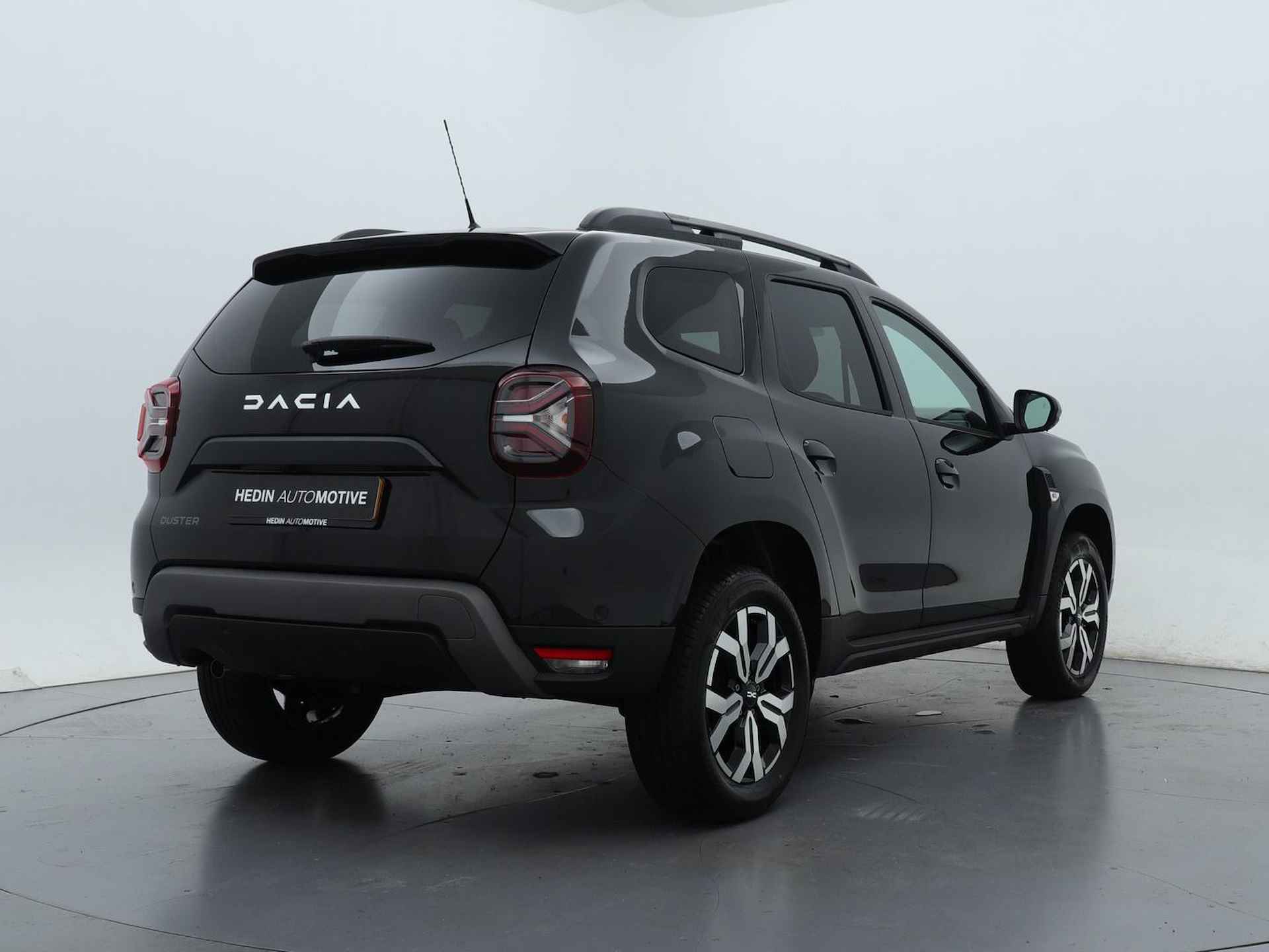 Dacia Duster TCe 130 Journey - 2/33