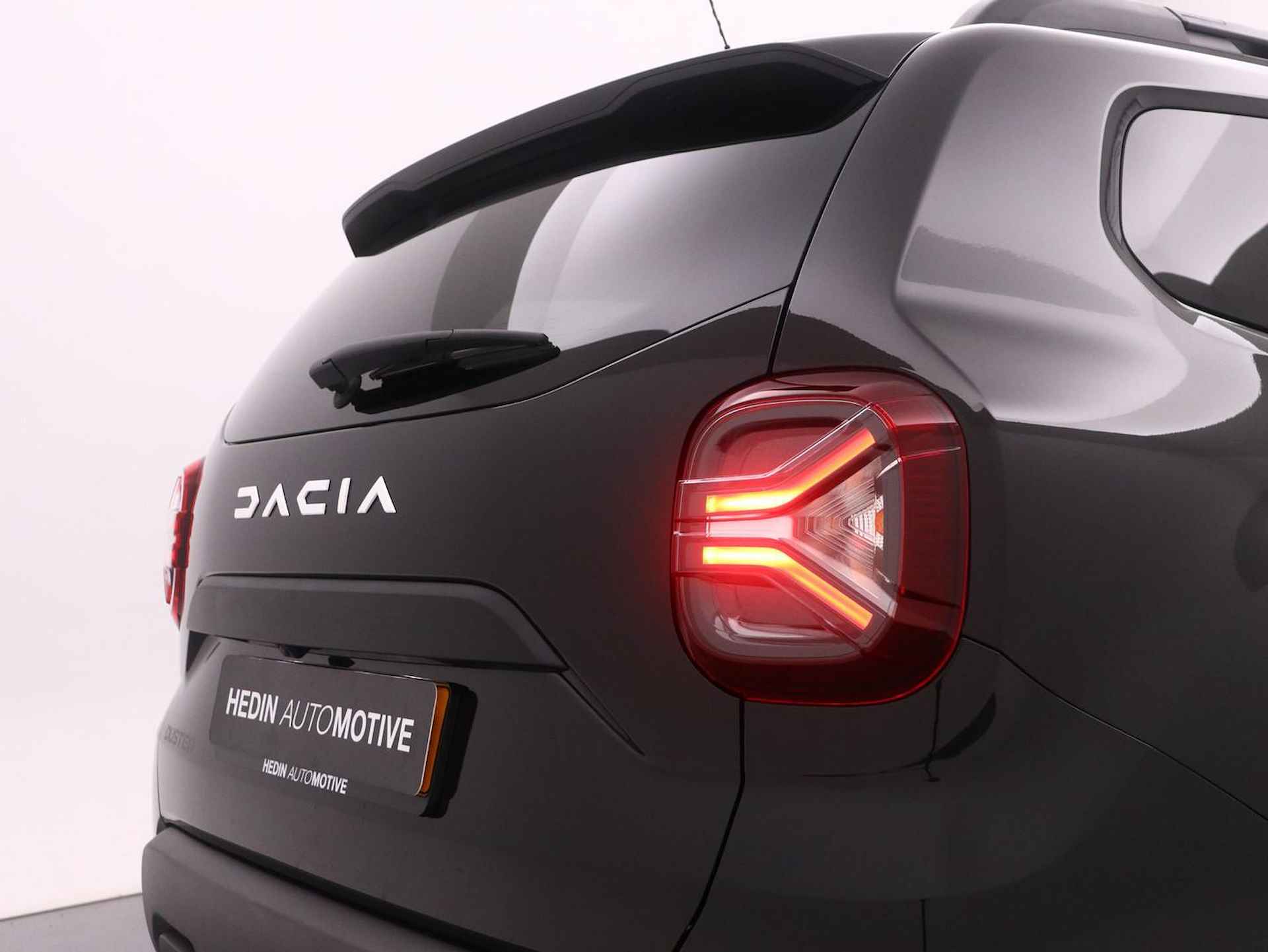 Dacia Duster TCe 130 Journey - 6/33