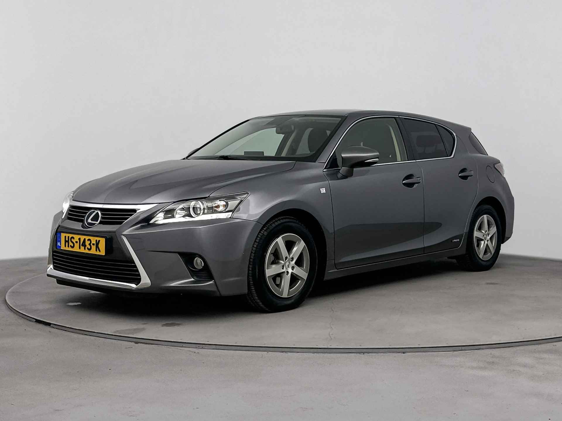 Lexus CT 200h 25th Edition | Navigatie | Stoelverwarming | Trekhaak | - 17/50