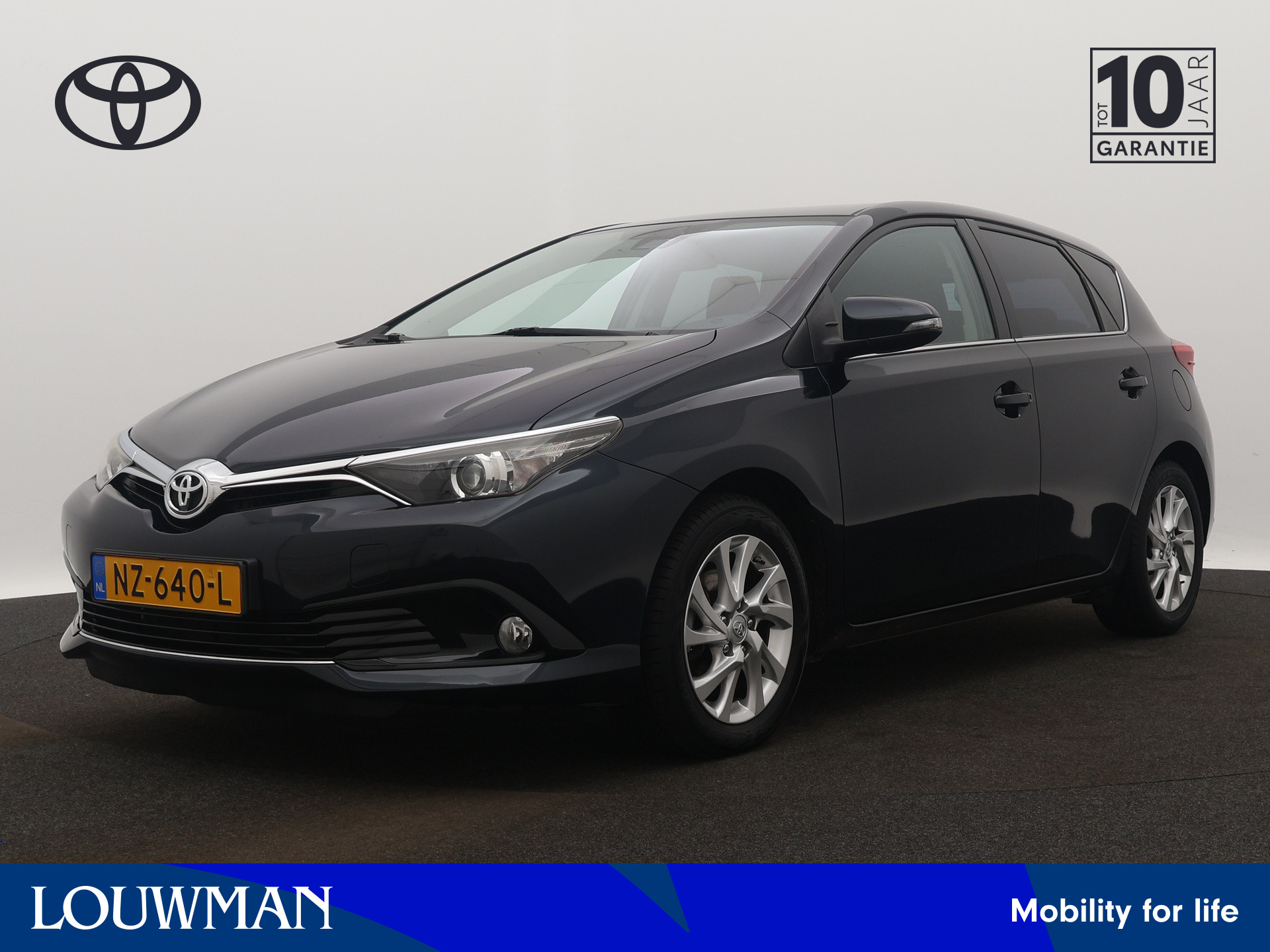 Toyota Auris 1.2T Aspiration | Navigatie | Camera | LM velgen | Trekhaak | Climate Control |