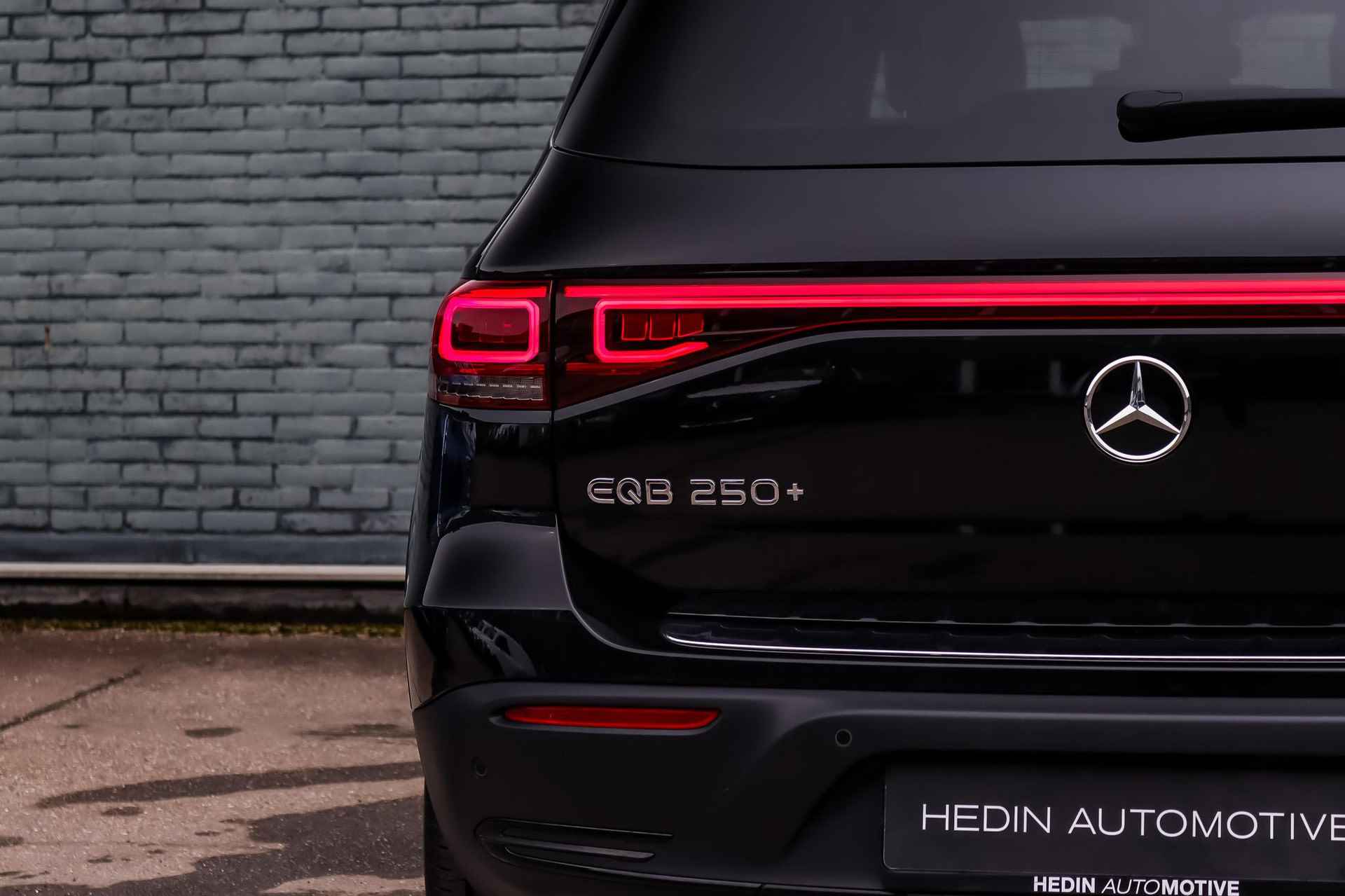 Mercedes-Benz EQB EQB 250+ Business Line | AMG Wielen | Advanced Pakket | Nightpakket | Memory | LED | Sfeerverlichting | Stoelverwarming | Parktronic | Camera - 6/39